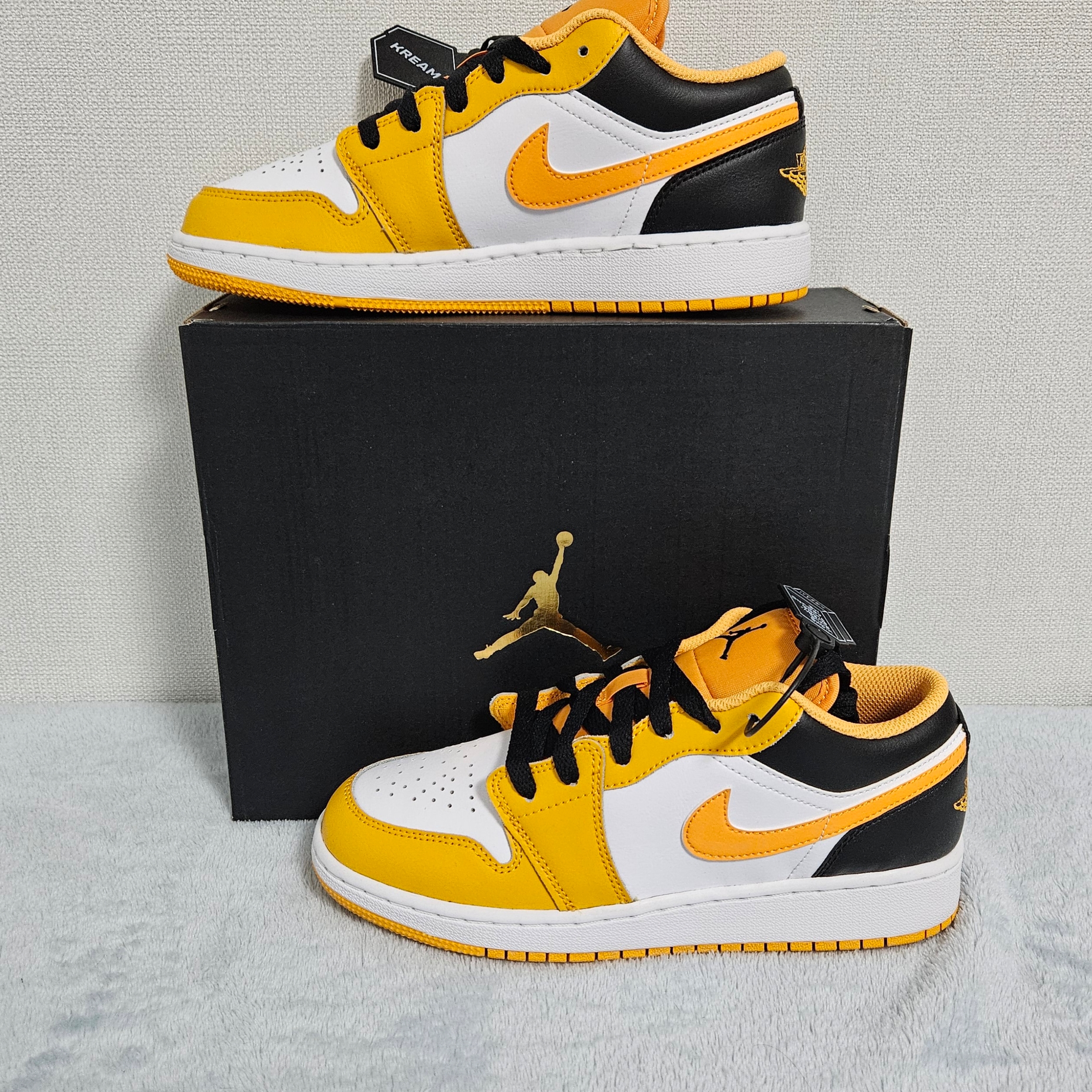 (GS) Jordan 1 Low Taxi 착용 스타일 - 1