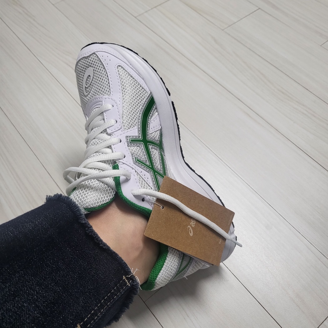 Asics Jog 100 S White Green - 2E Wide 착용 스타일