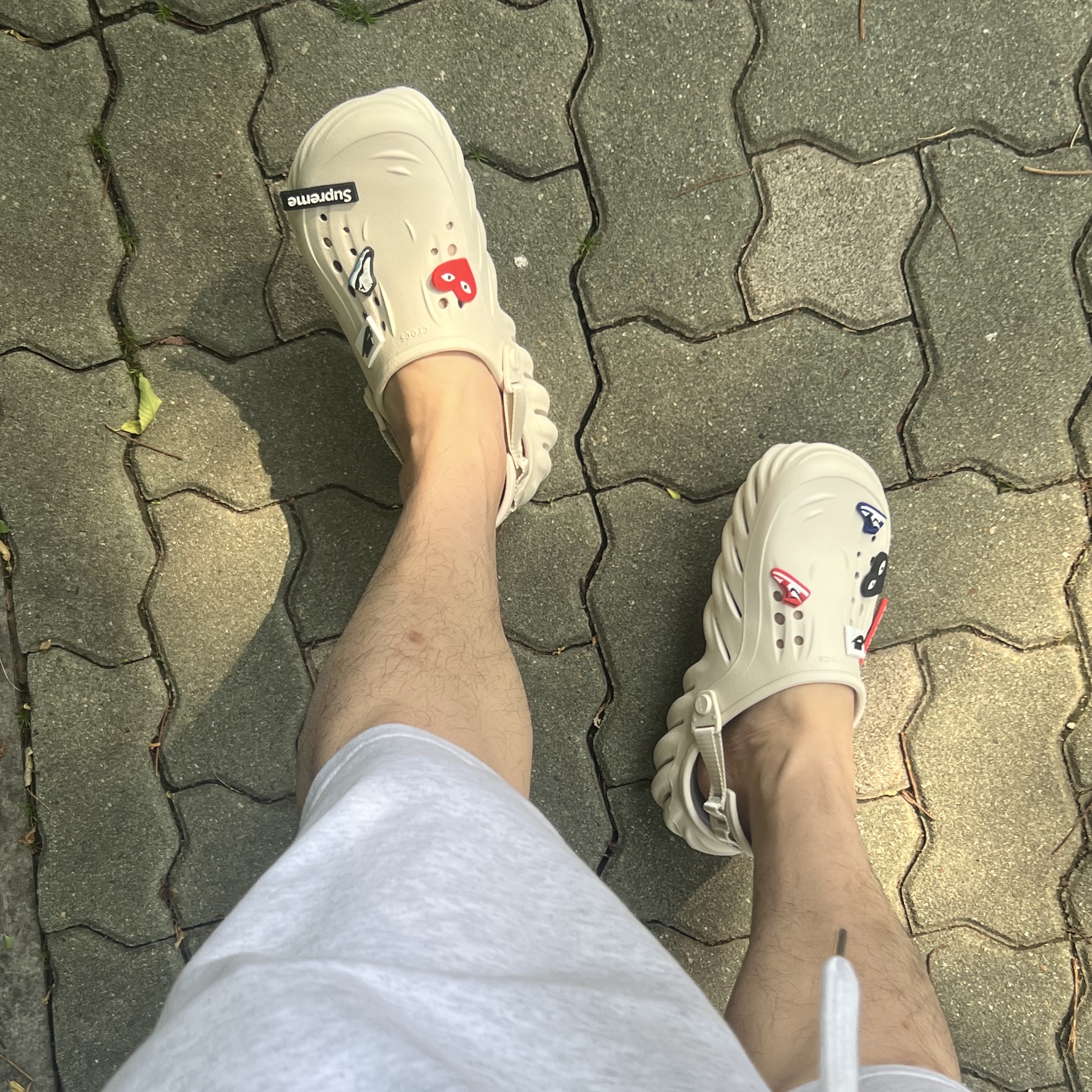 Crocs Echo Clog Stucco 착용 스타일