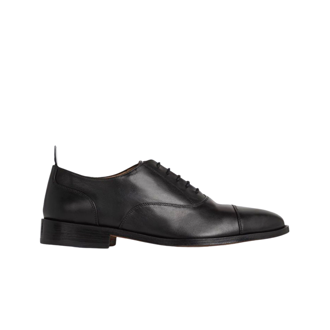 톰브라운 비텔로 카프 레더 캡 토 옥스포드 블랙(Thom Browne Vitello Calf Leather Cap Toe Oxford Black)