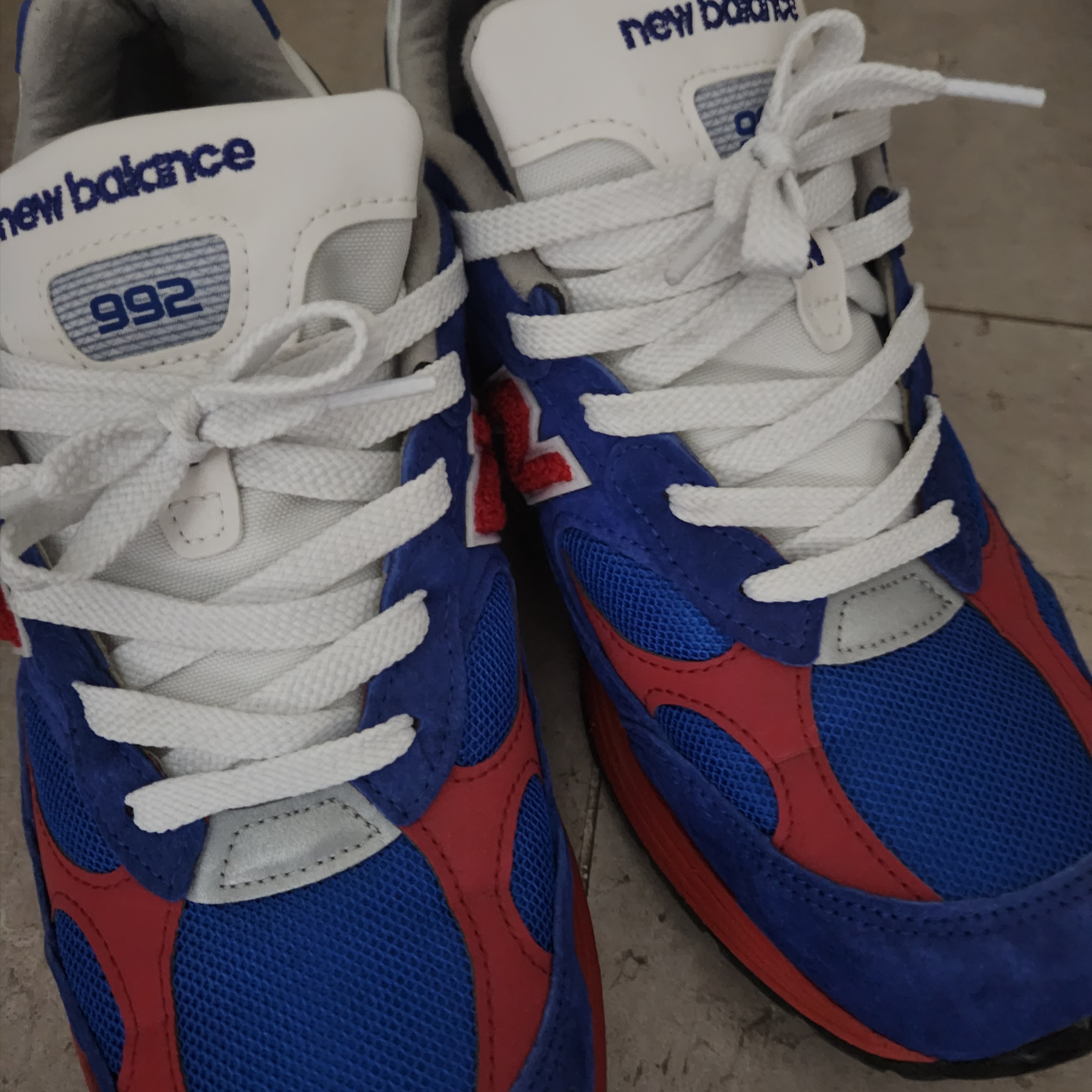 New Balance 992 Made in USA Blue Red 착용 스타일