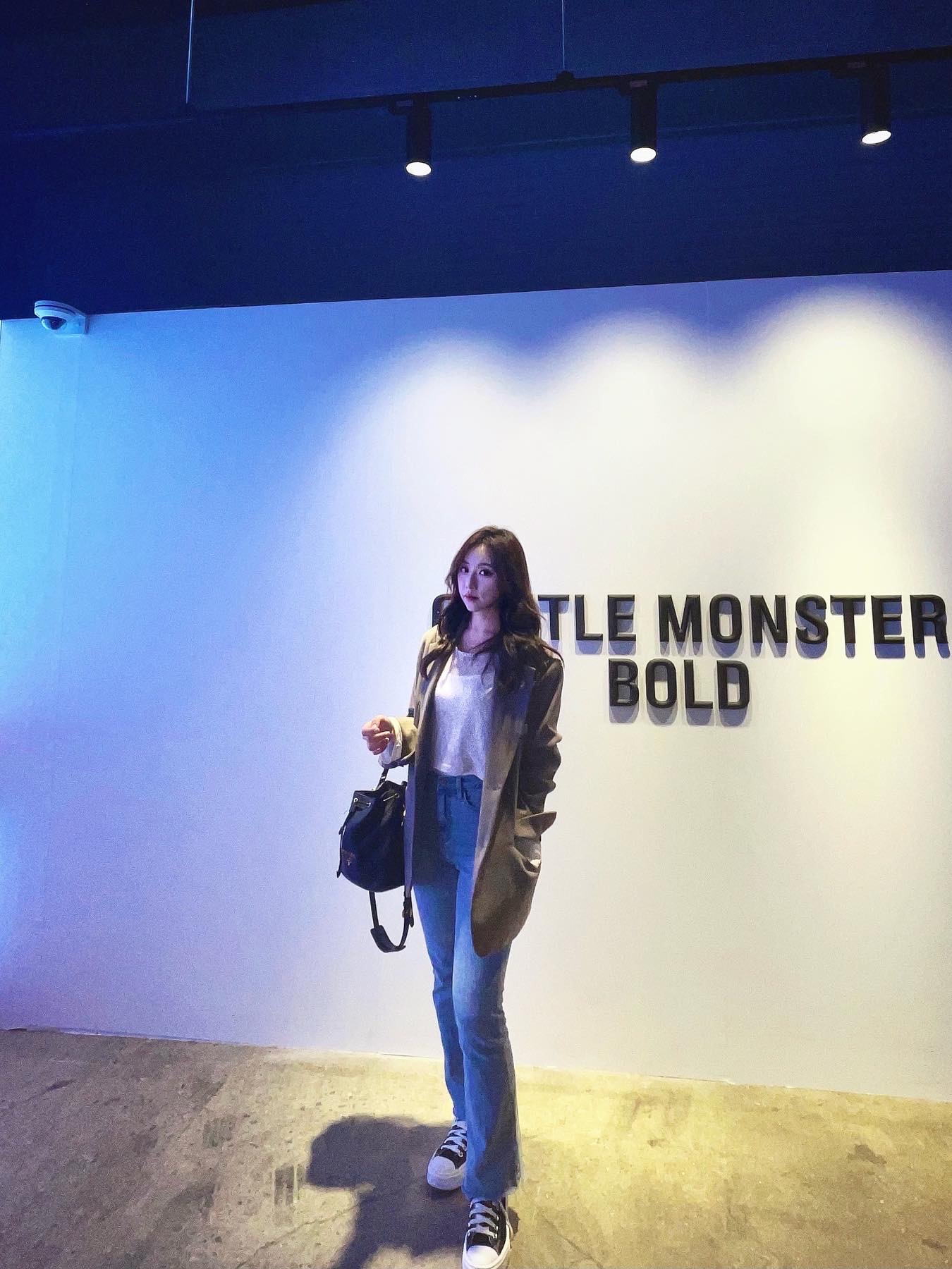 (W) Converse Chuck Taylor All Star Move High Black 착용 스타일 - 1