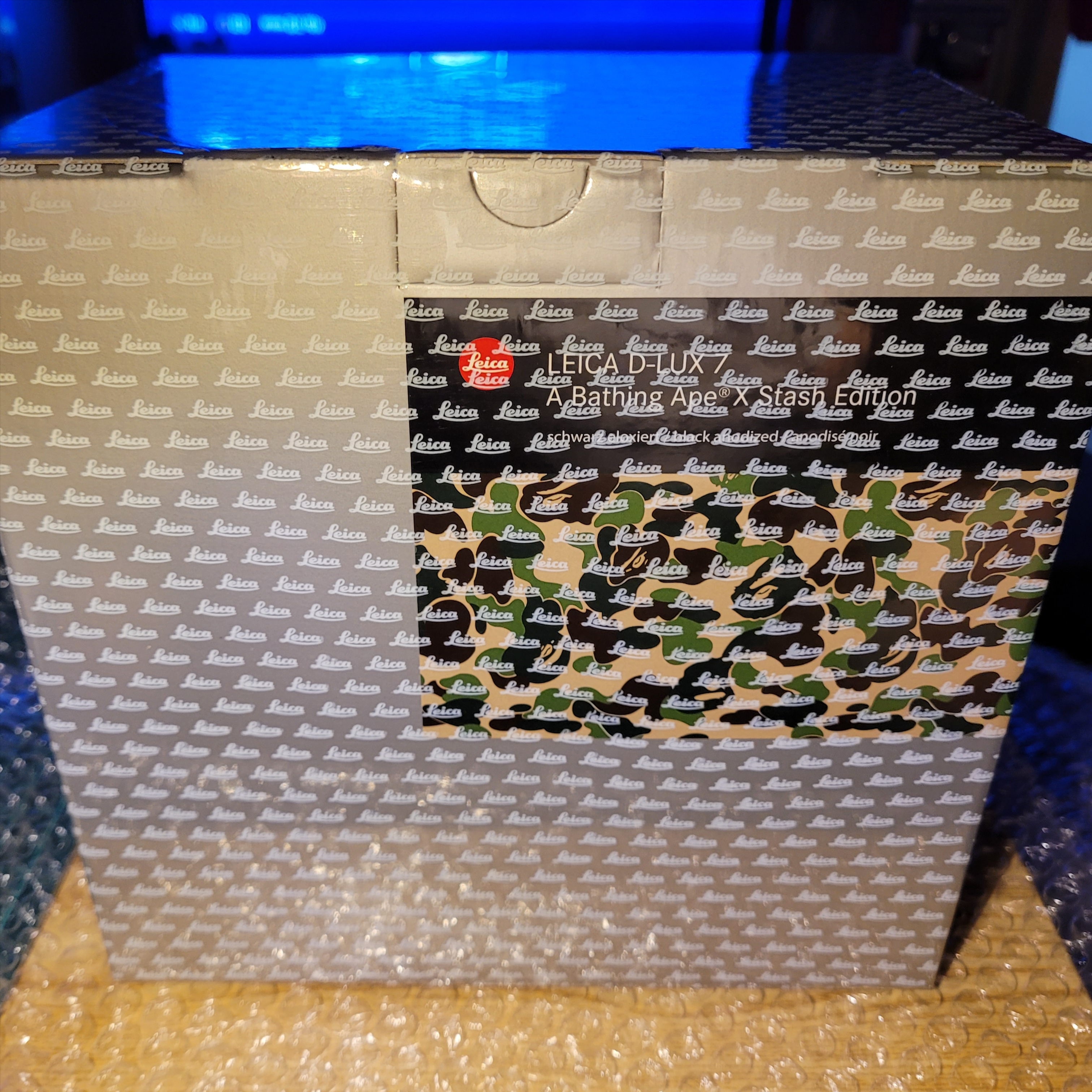 Leica x BAPE x Stash D-Lux 7 Black (Korean Ver.) 착용 스타일
