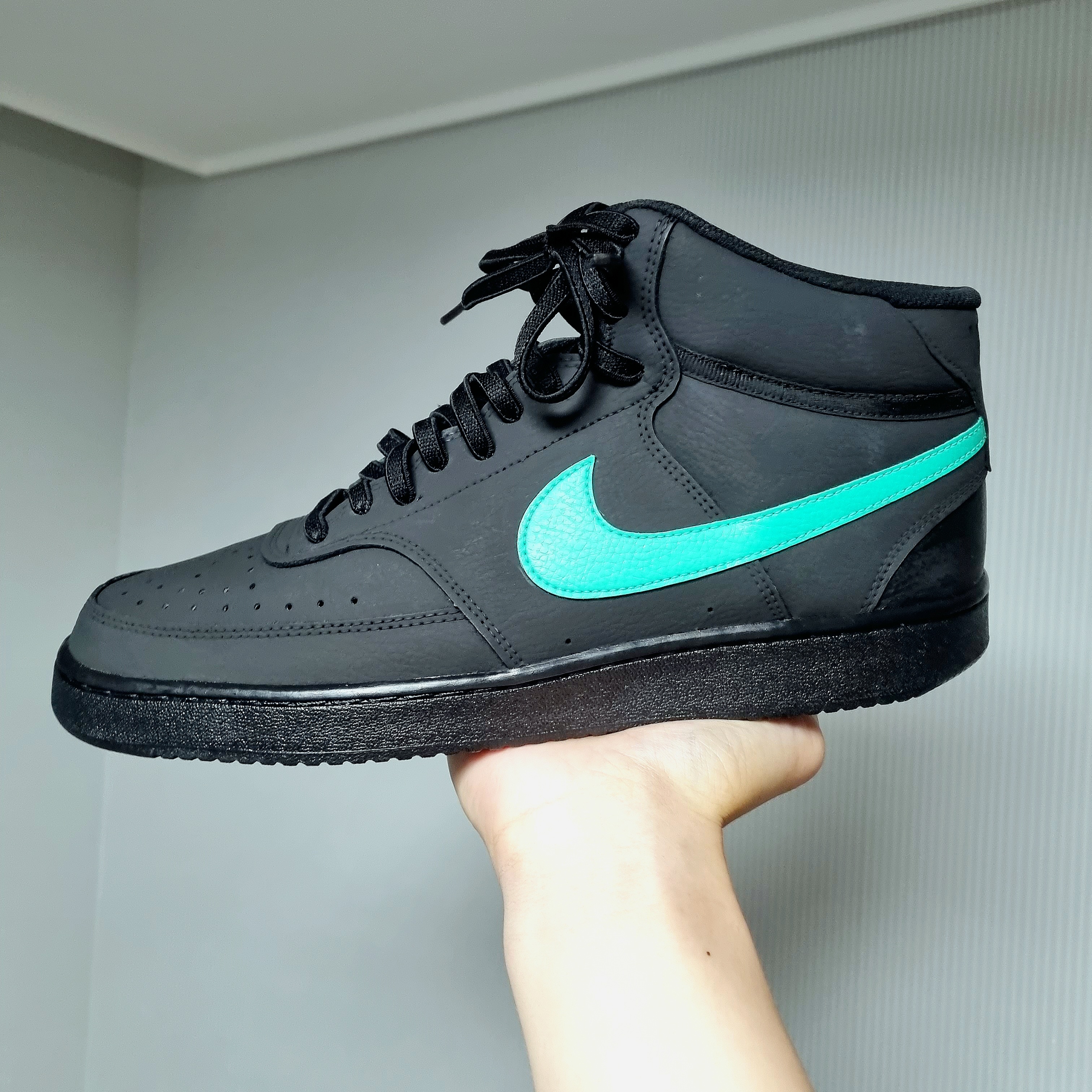 Nike x Tiffany & Co. Air Force 1 Low SP 1837 착용 스타일 - 1
