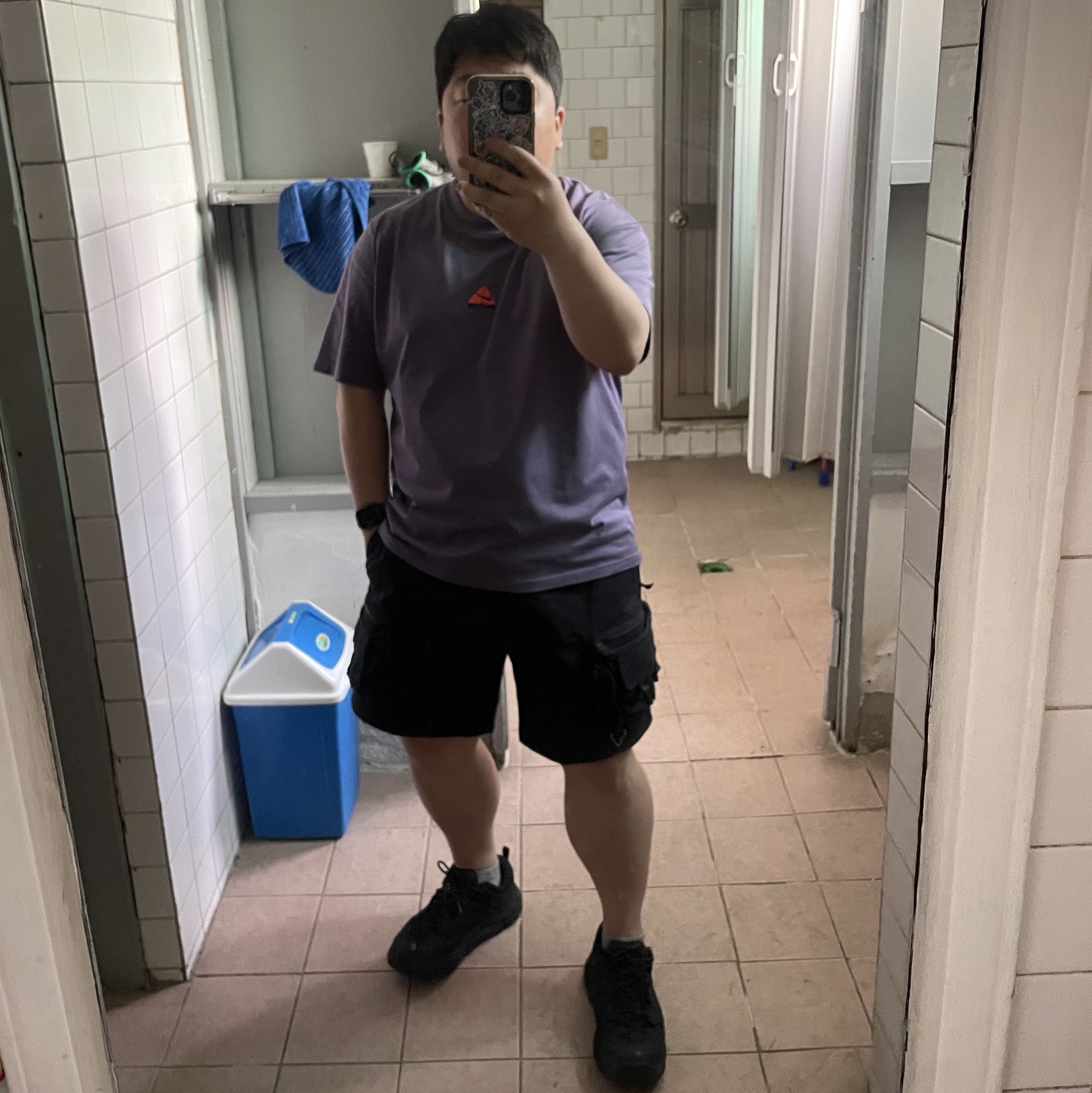 Hoka Tor Ultra Low Black 착용 스타일
