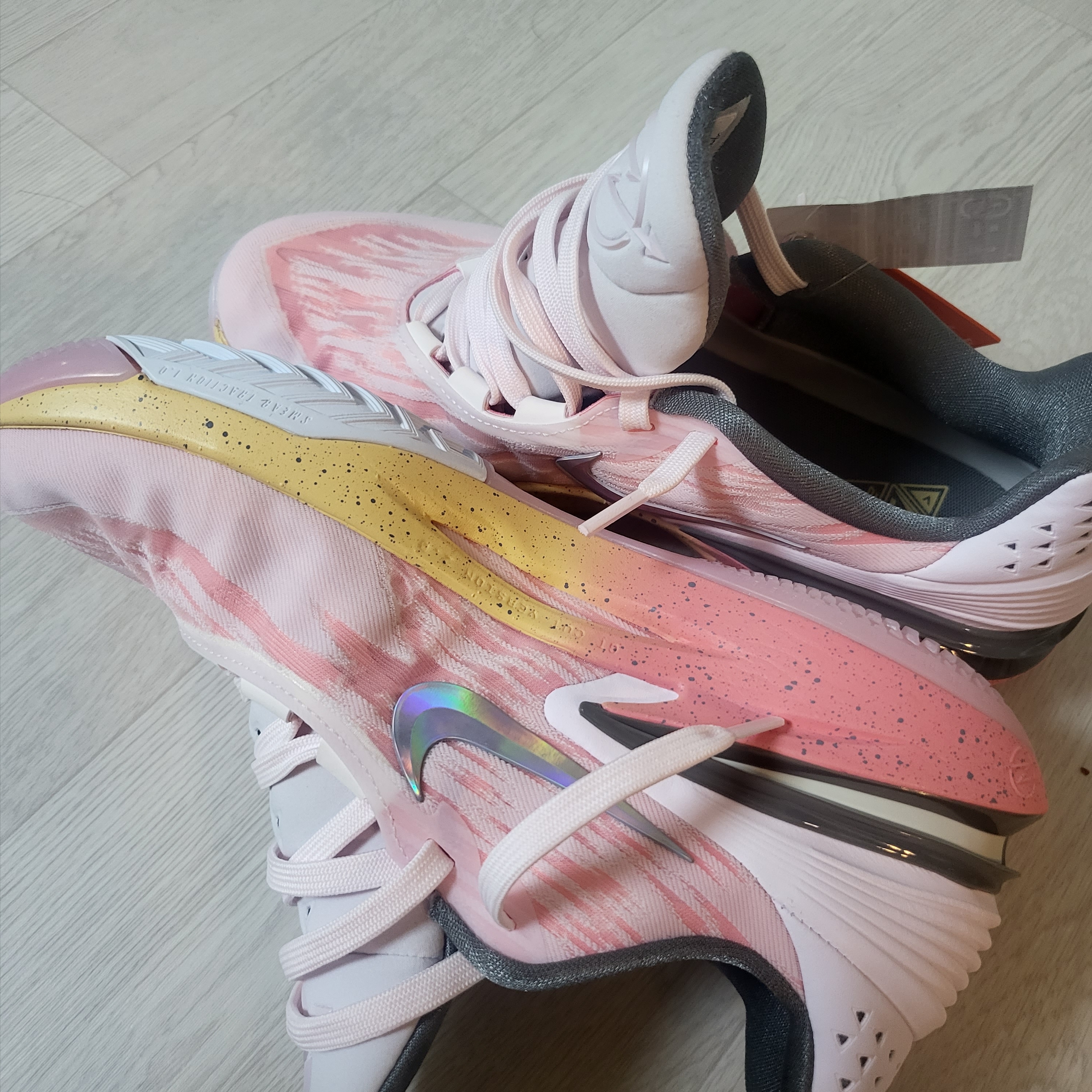 Nike Air Zoom GT Cut 2 Pearl Pink 착용 스타일