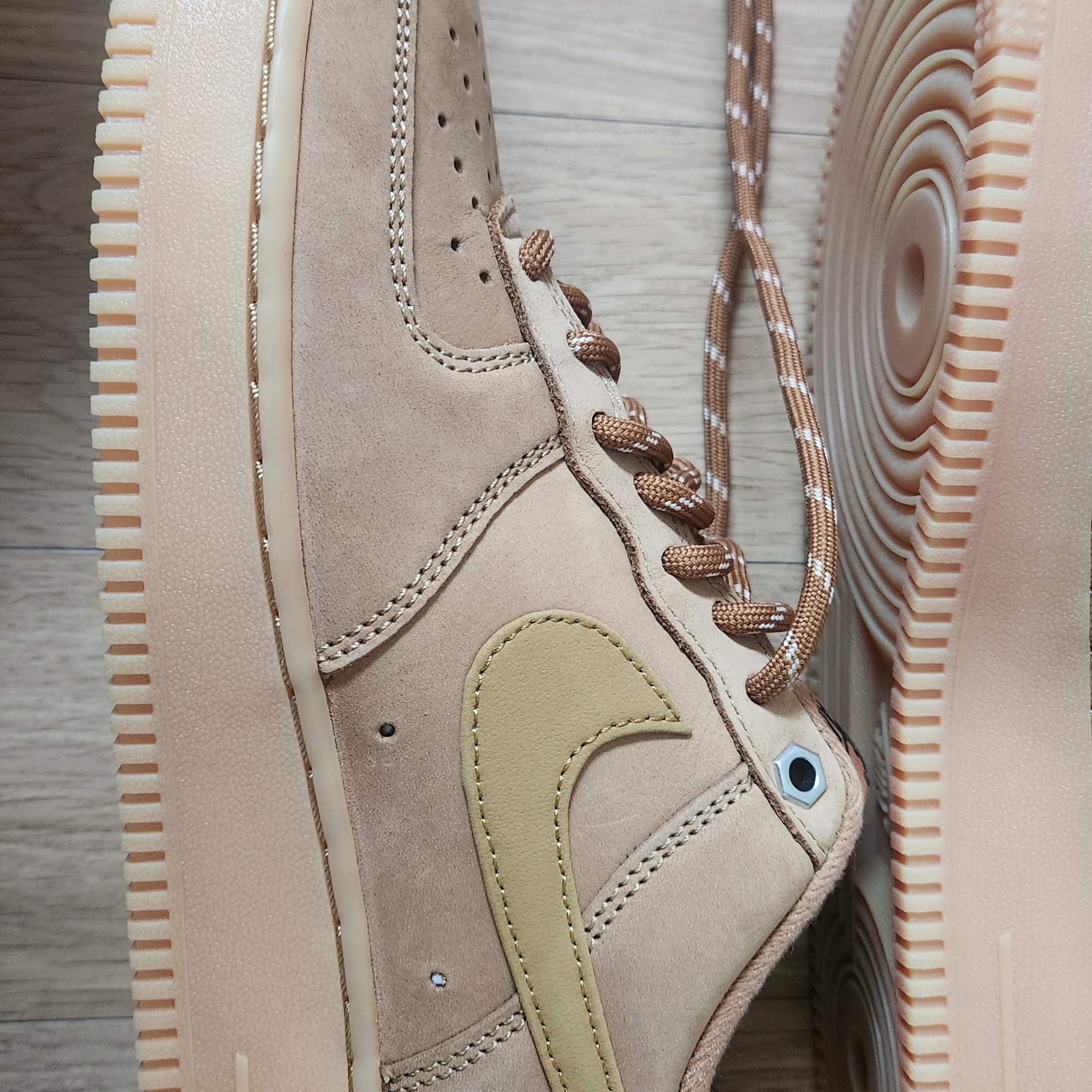 Nike Air Force 1 '07 WB Flax 착용 스타일 - 2