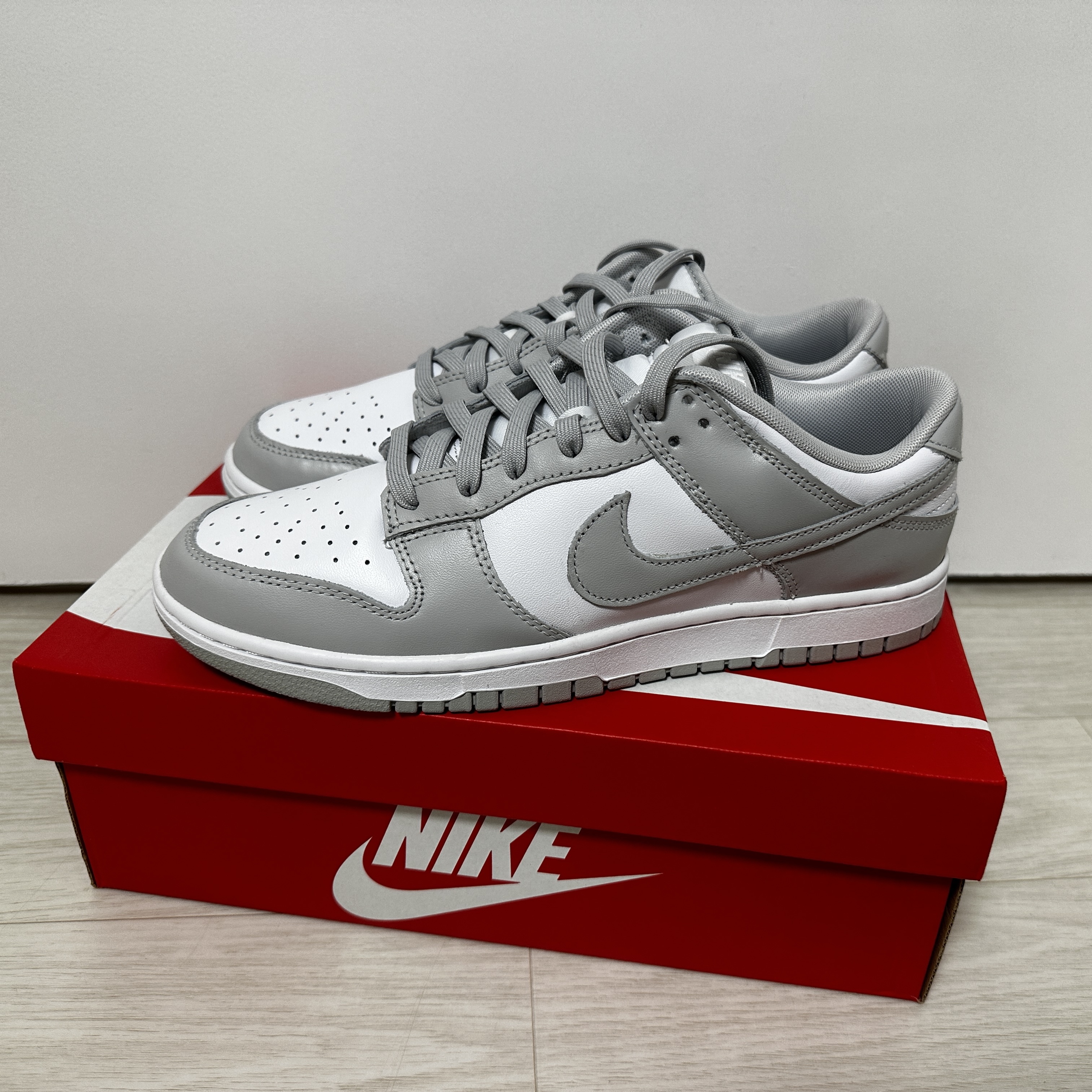 Nike Dunk Low Retro Grey Fog 착용 스타일