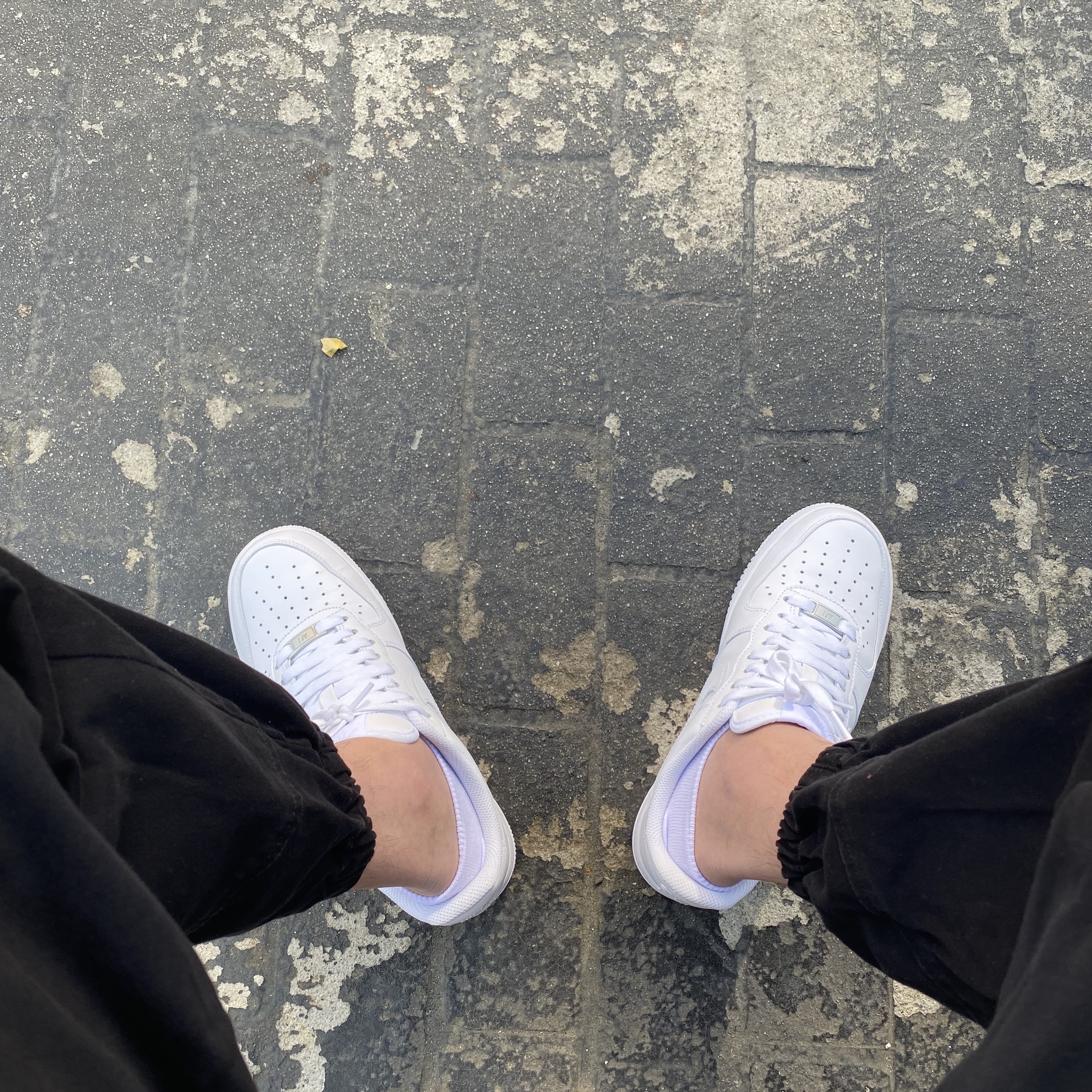 Nike Air Force 1 '07 Low White 착용 스타일