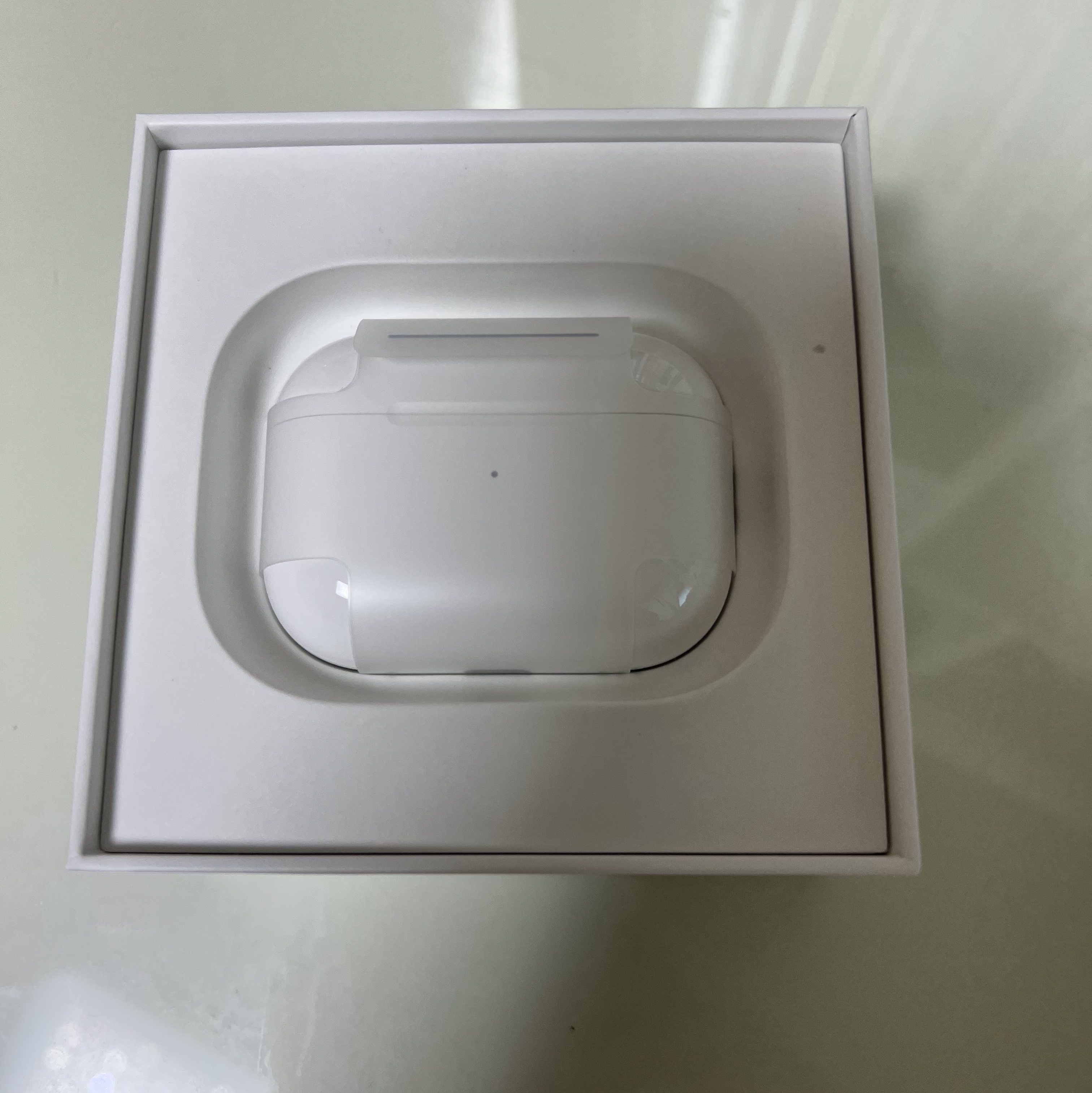 Apple AirPods Pro 2nd Gen (Korean Ver.) 착용 스타일 - 3