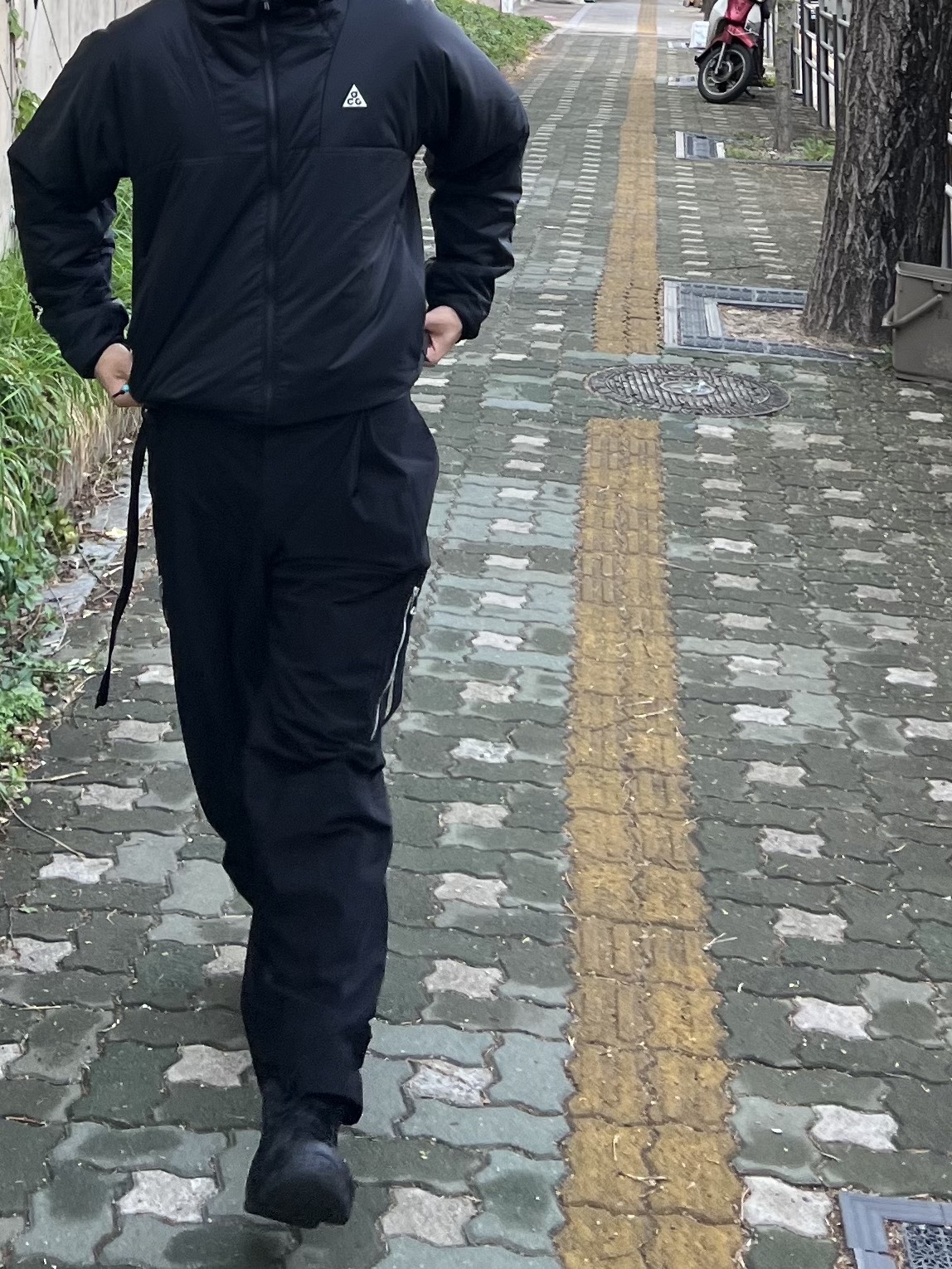 Nike x Comme des Garcons Homme Plus Air Foamposite One Black, Nike ACG Therma-Fit ADV Rope De Dope Jacket Black - Asia 착용 스타일 - 5