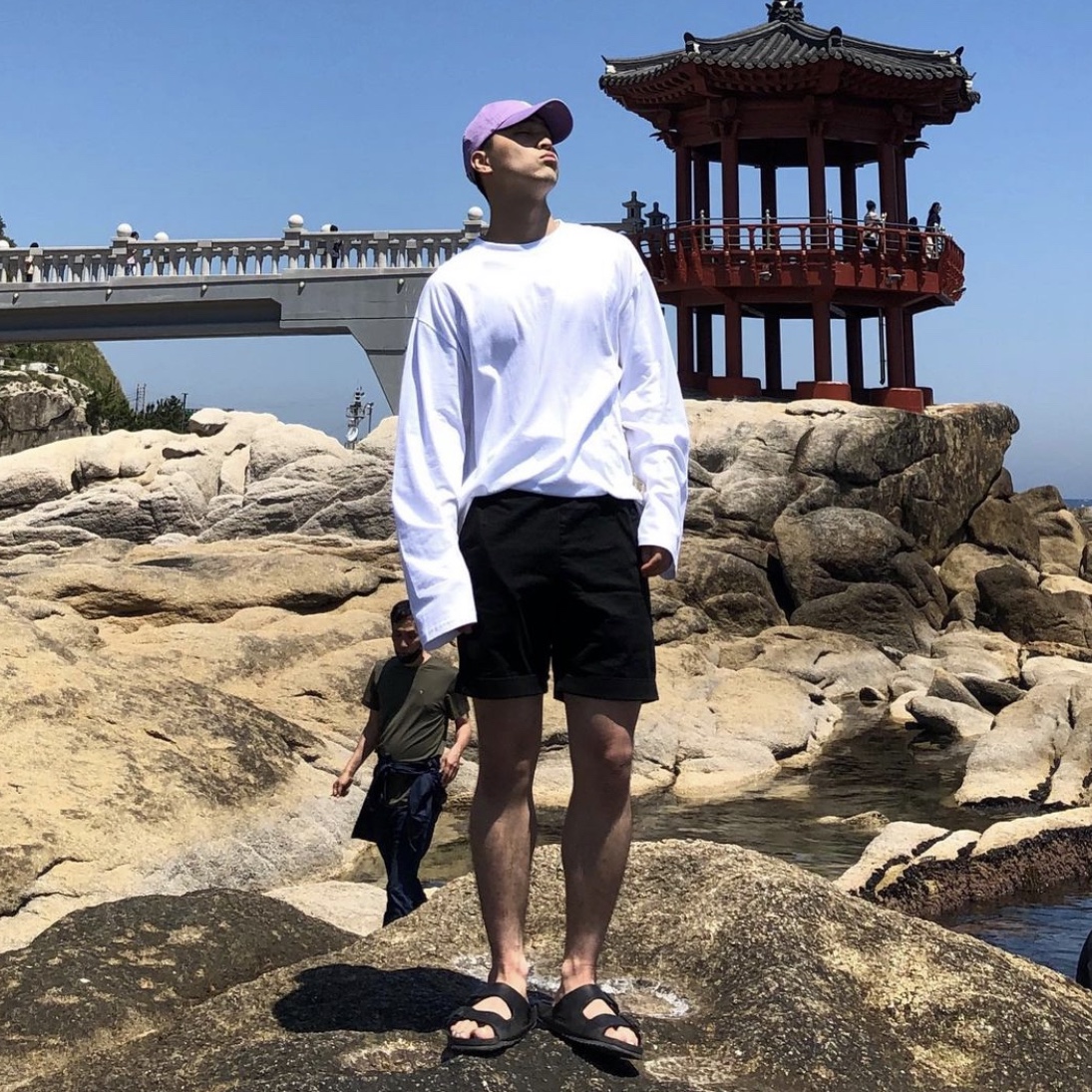 Birkenstock Arizona Essentials Eva Black - Regular 착용 스타일