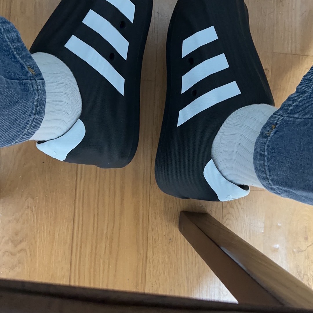 Adidas Adifom Superstar Core Black Cloud White 착용 스타일