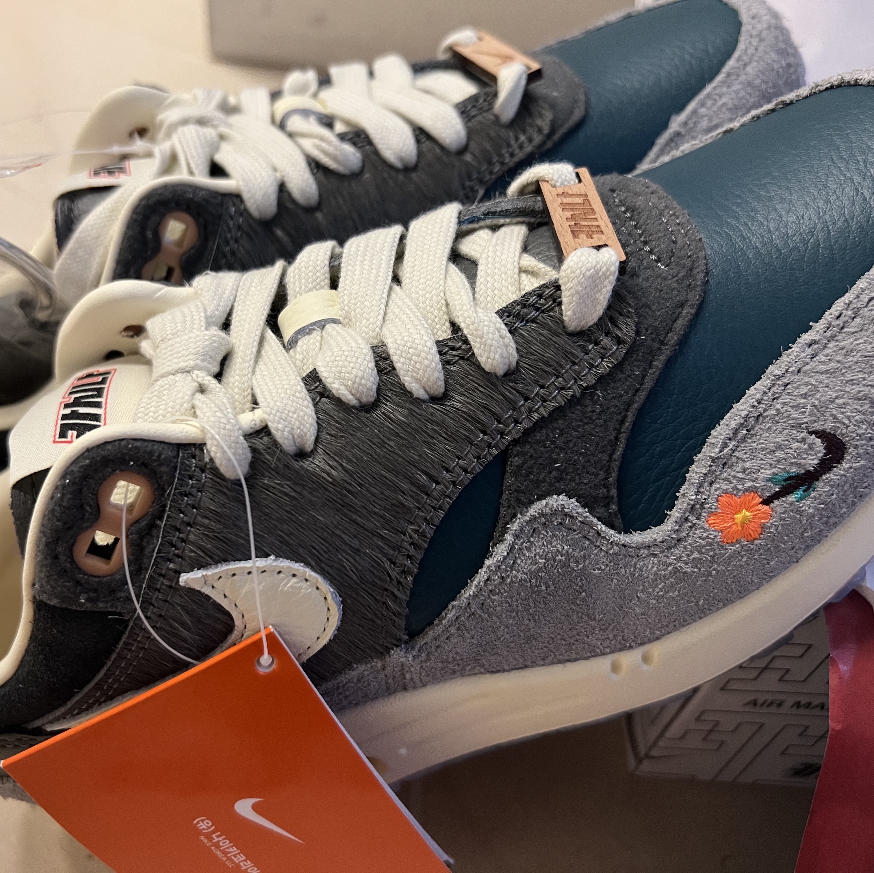 Nike x Kasina Air Max 1 SP Won-Ang Particle Grey 착용 스타일