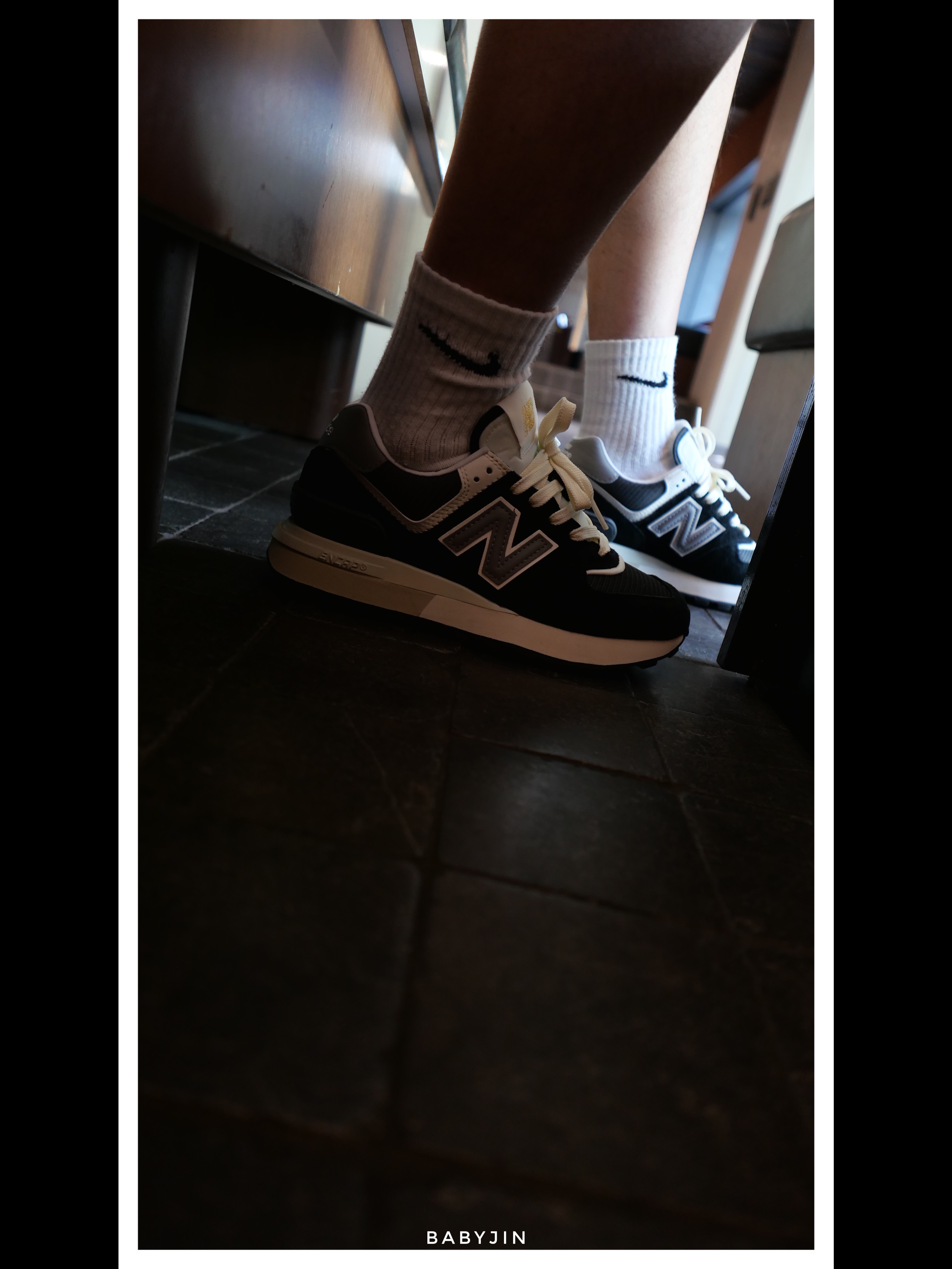 New Balance 574 Legacy Black 착용 스타일