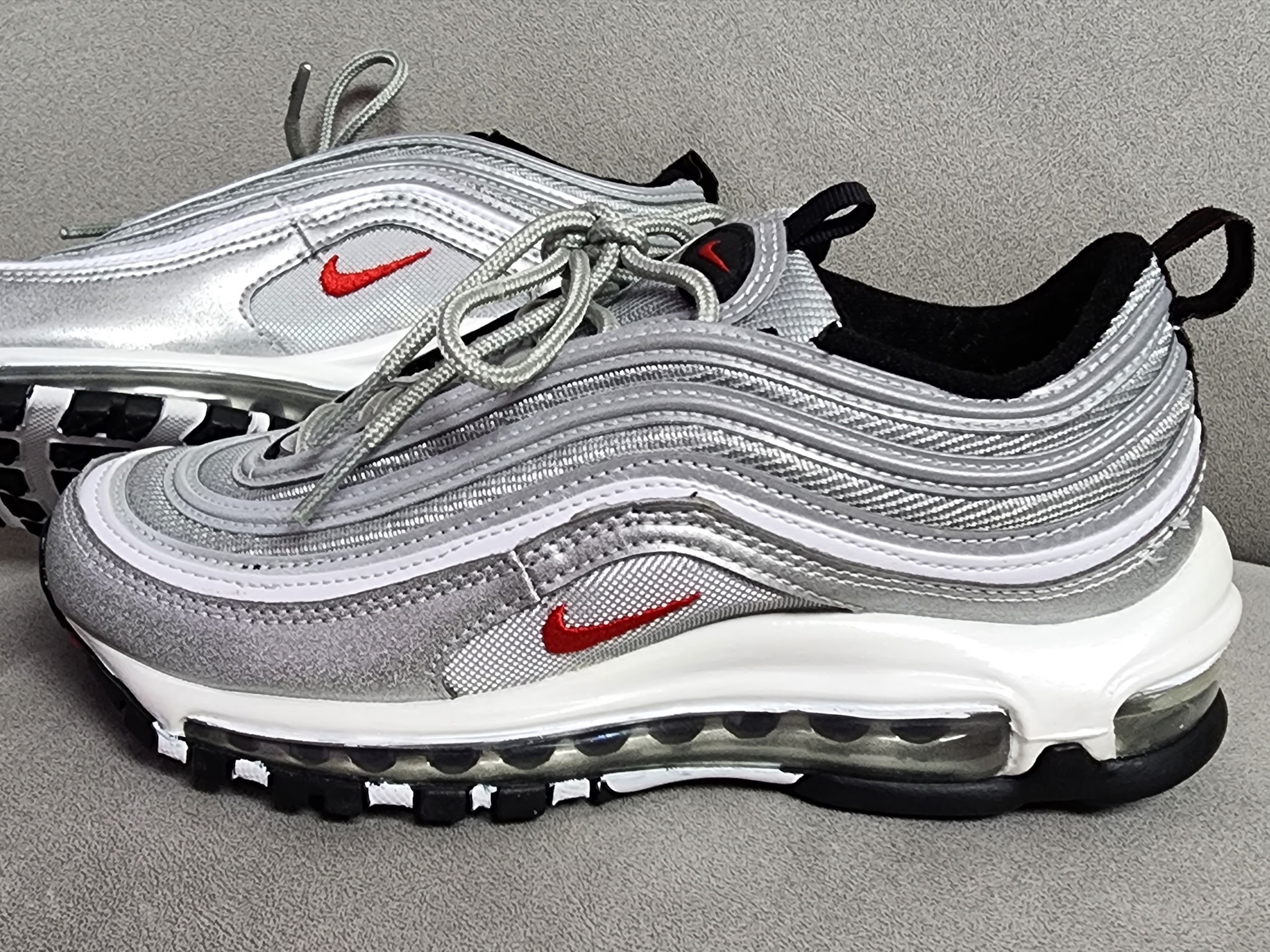 (W) Nike Air Max 97 OG Silver Bullet 2022 착용 스타일 - 1