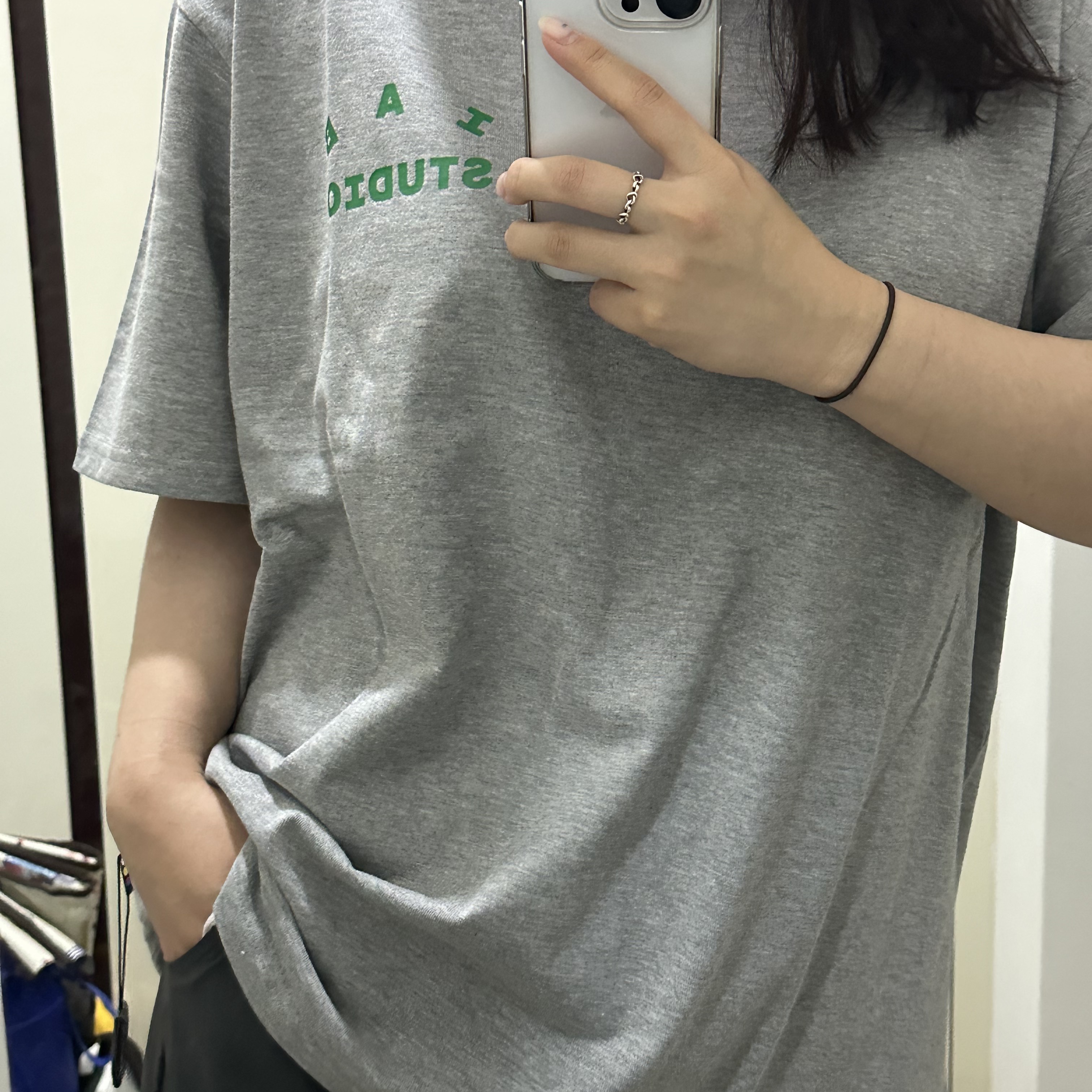 IAB Studio T-Shirt Gray Green - 22FW 착용 스타일