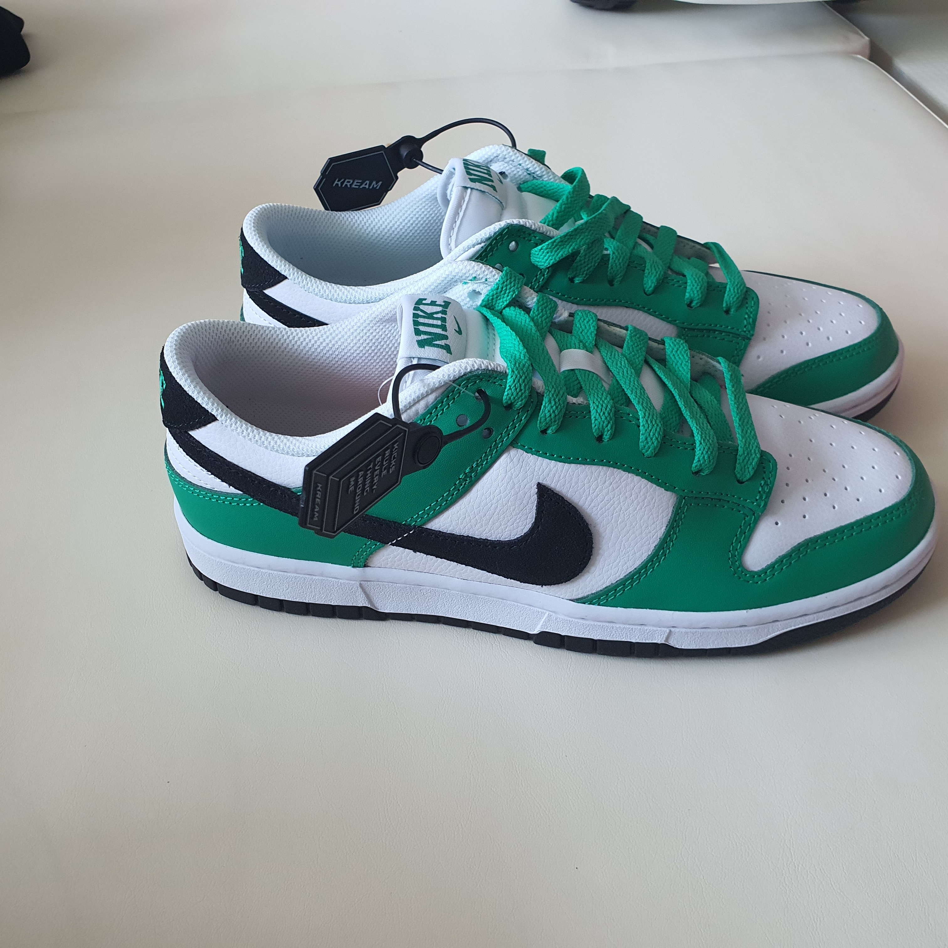 Nike Dunk Low White Green 착용 스타일 - 3