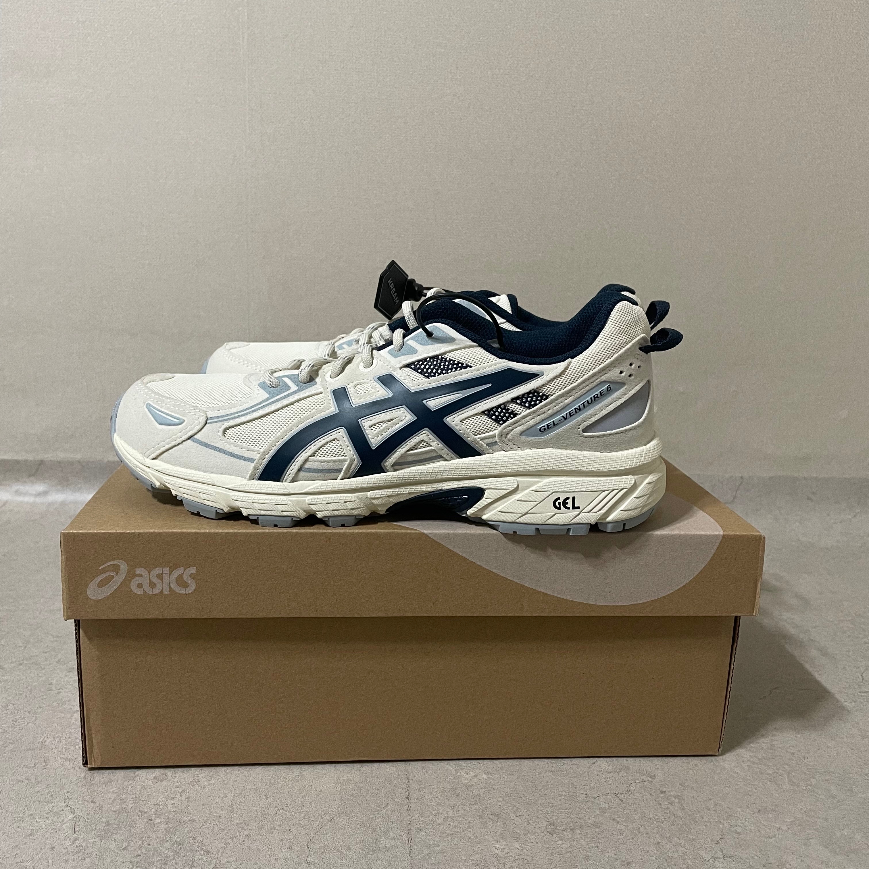 Asics Gel-Venture 6 SPS Birch French Blue 착용 스타일 - 1