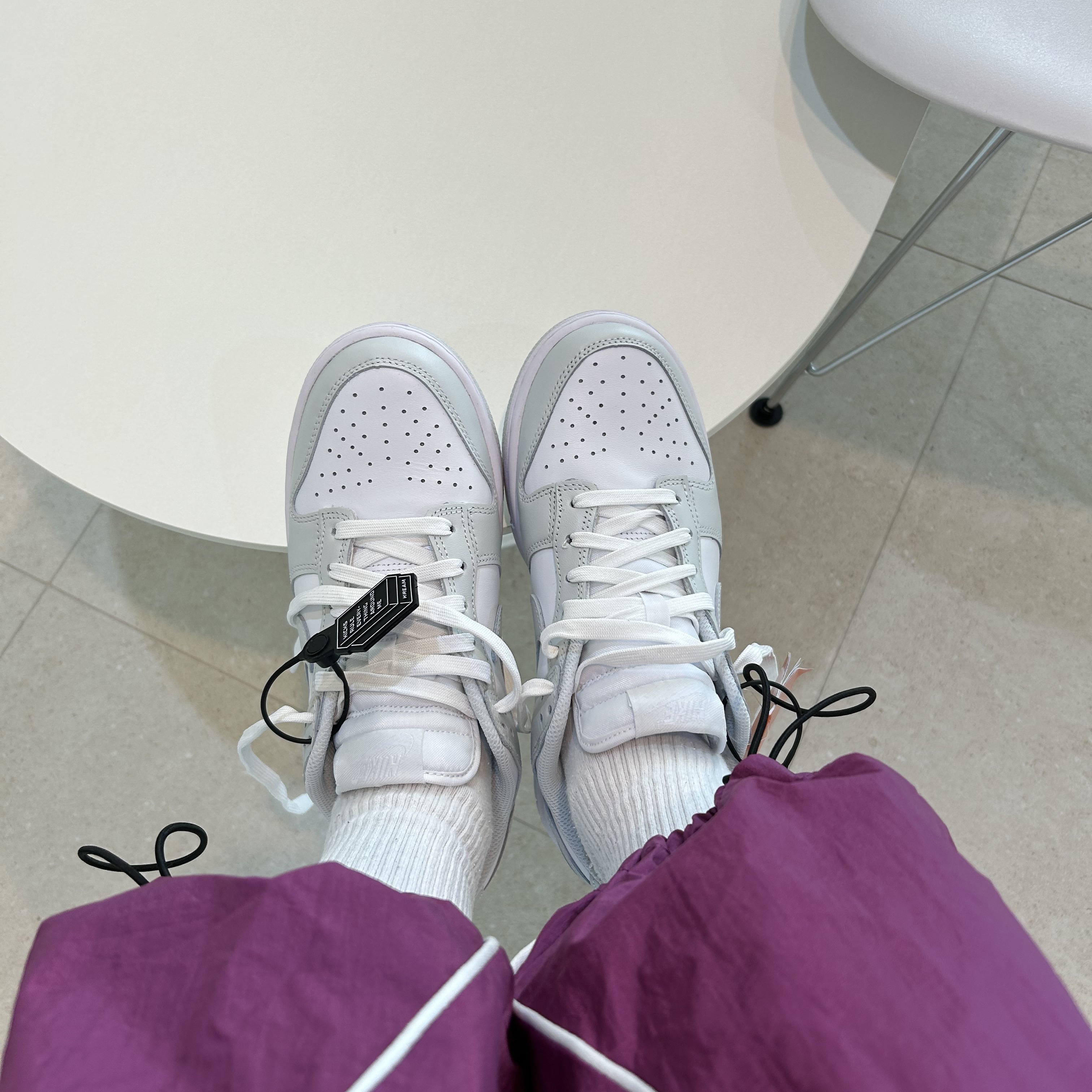 (W) Nike Dunk Low Photon Dust 착용 스타일 - 2
