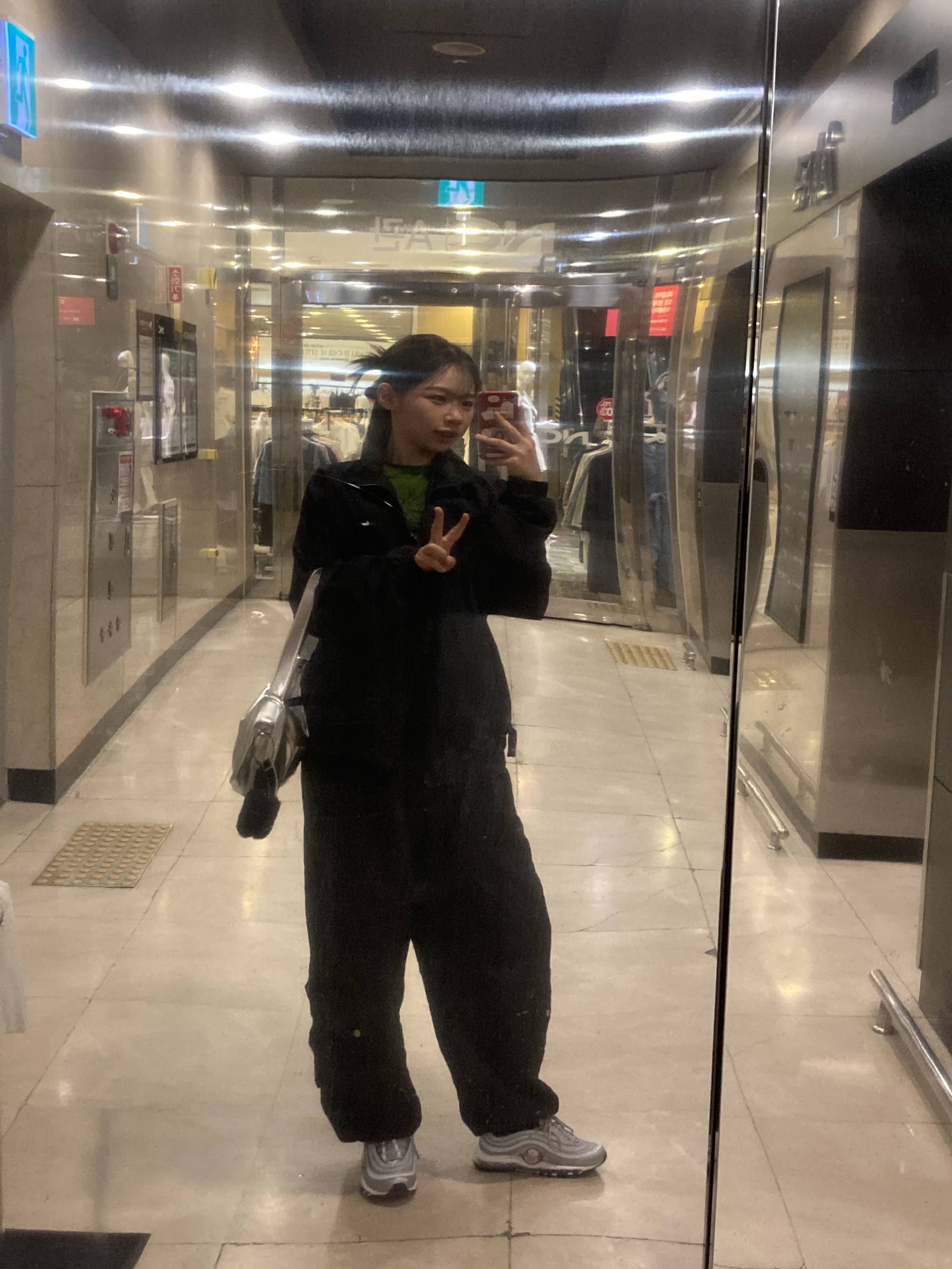 Nike Air Max 97 OG Silver Bullet 2022, Nike NRG Solo Swoosh Woven Track Jacket Black - Asia 착용 스타일 - 4