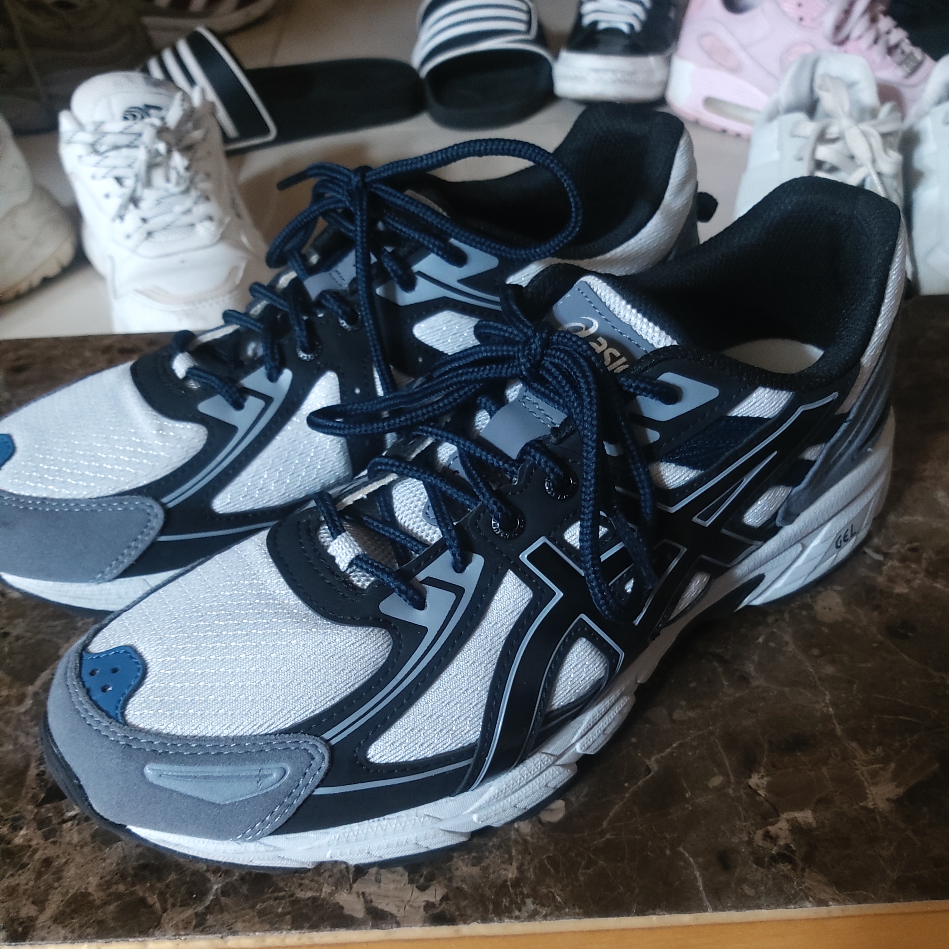 Asics Gel-Venture 6 SPS Glacier Grey 착용 스타일