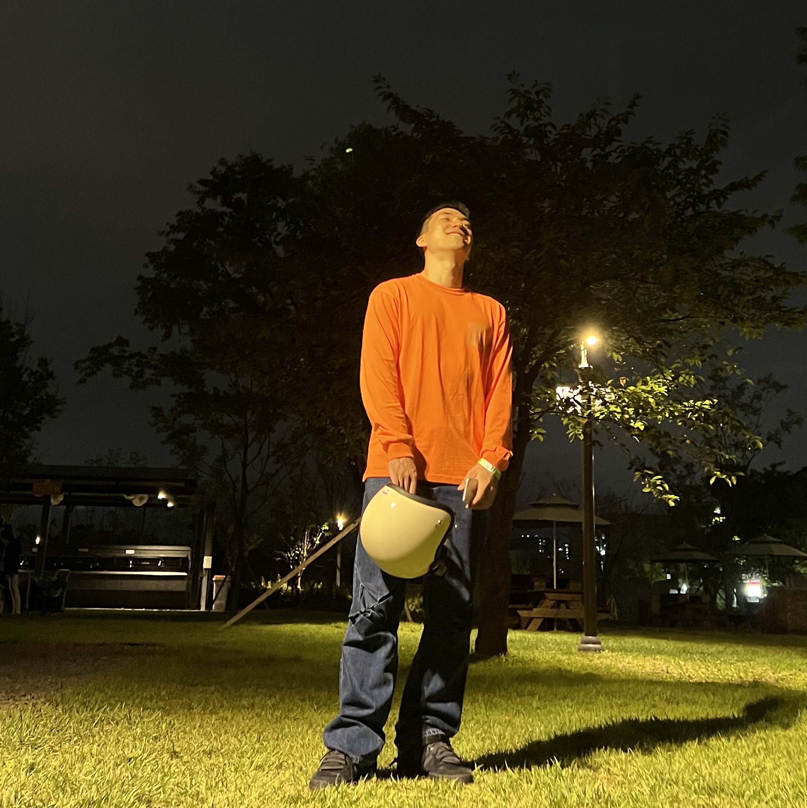 Adidas x Bad Bunny Forum Low Back To School 착용 스타일 - 2