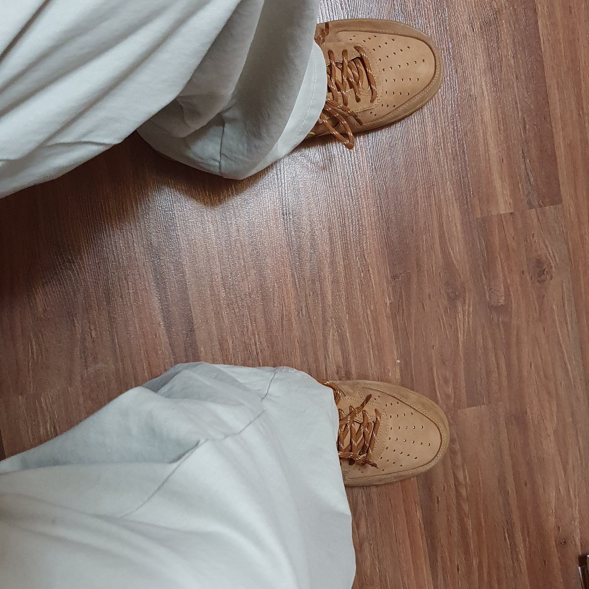 Nike Air Force 1 '07 WB Flax 착용 스타일 - 2