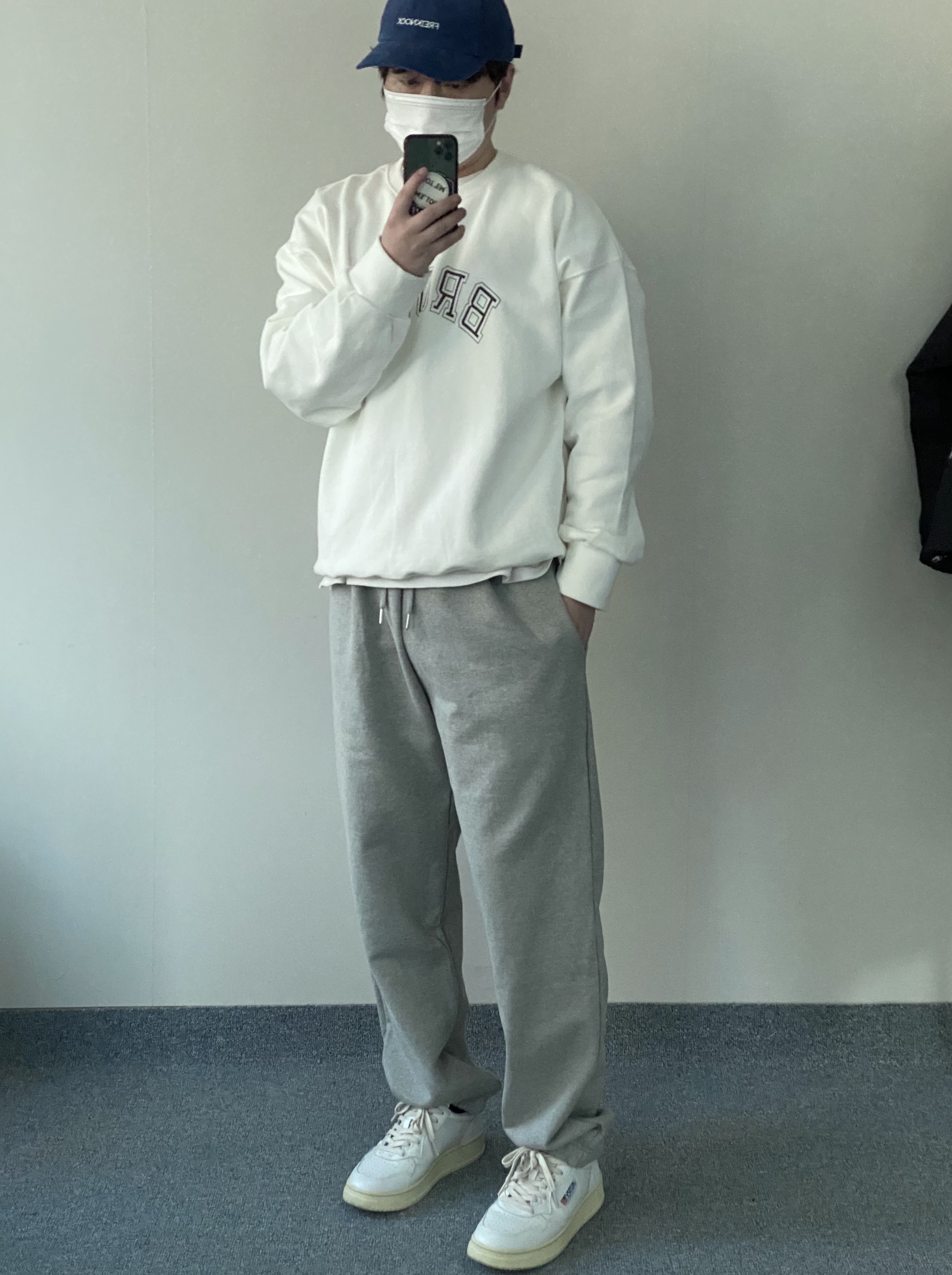 Autry Medalist Low Leather Sneakers White, (W) Autry Medalist Low Leather Sneakers White 착용 스타일