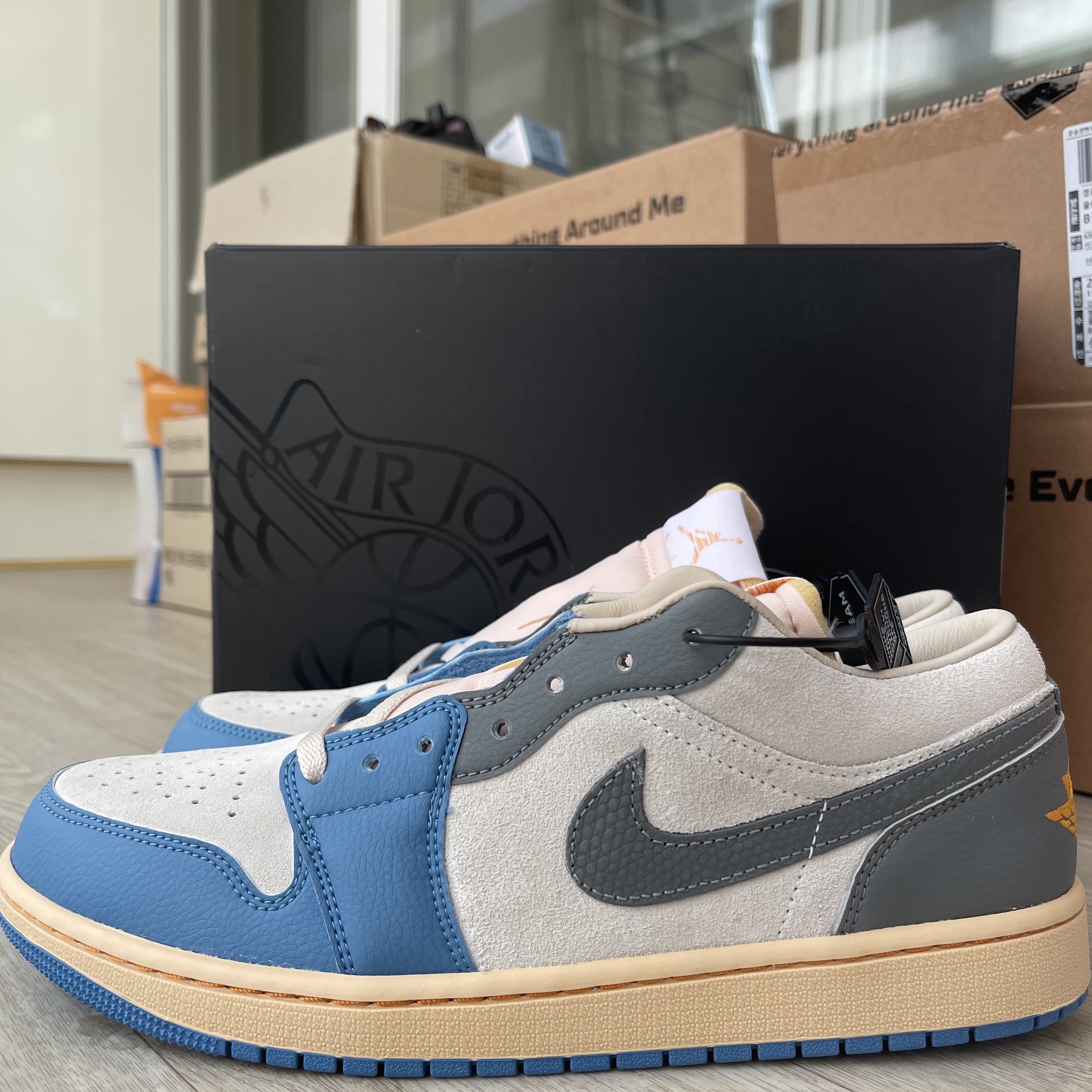 Jordan 1 Low SE Tokyo 96 착용 스타일