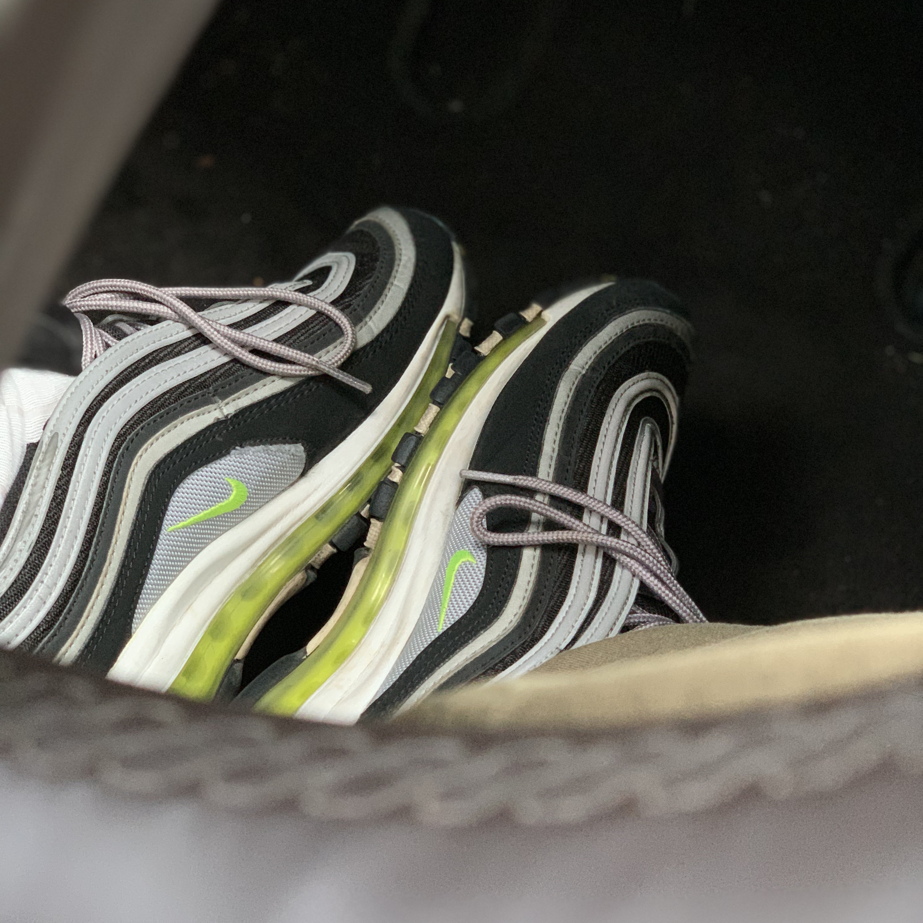 Nike Air Max 97 OG Black Volt Asia 착용 스타일