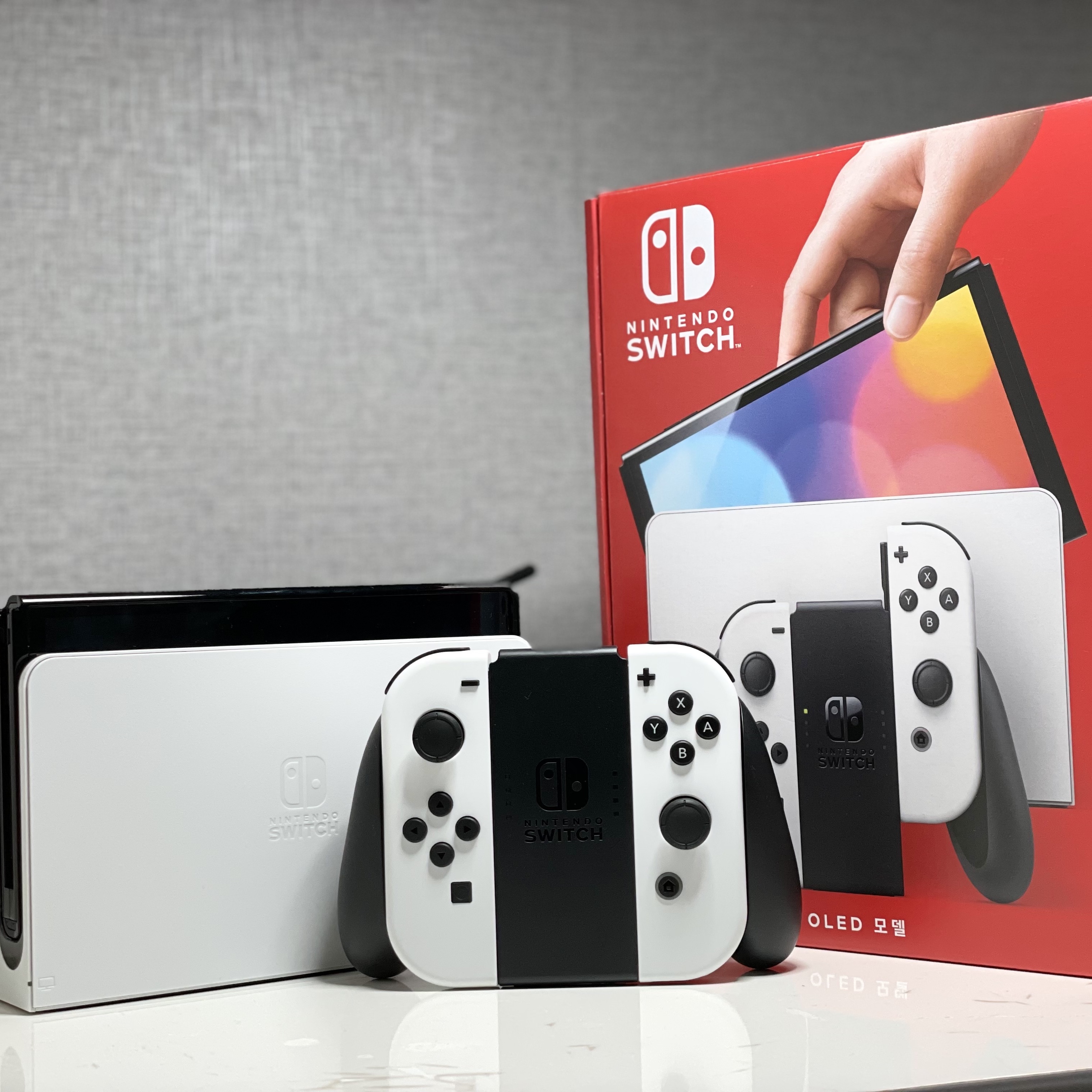 Nintendo Switch OLED White (Korean Ver.) 착용 스타일