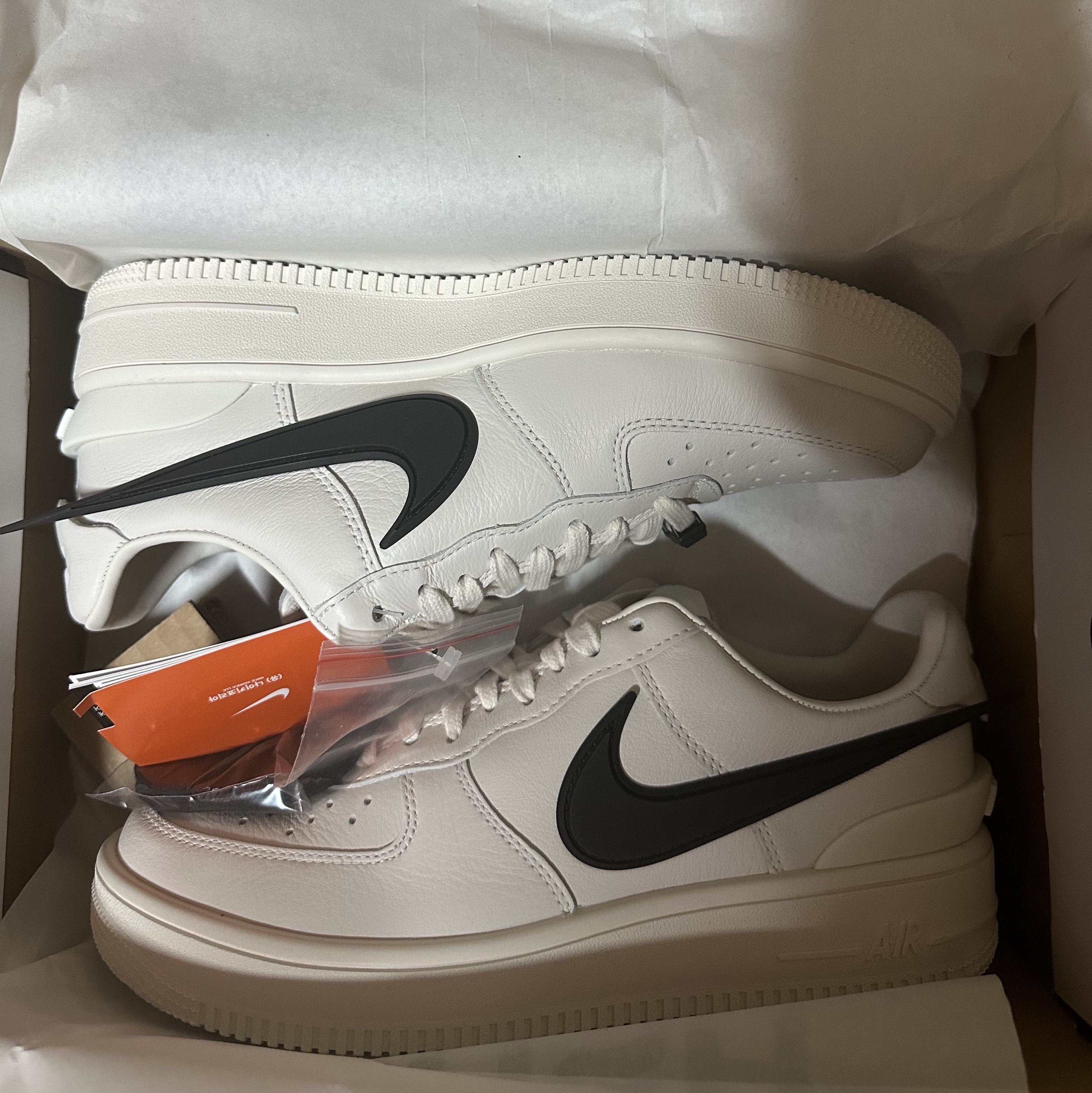 Nike x Ambush Air Force 1 Low SP Phantom 착용 스타일