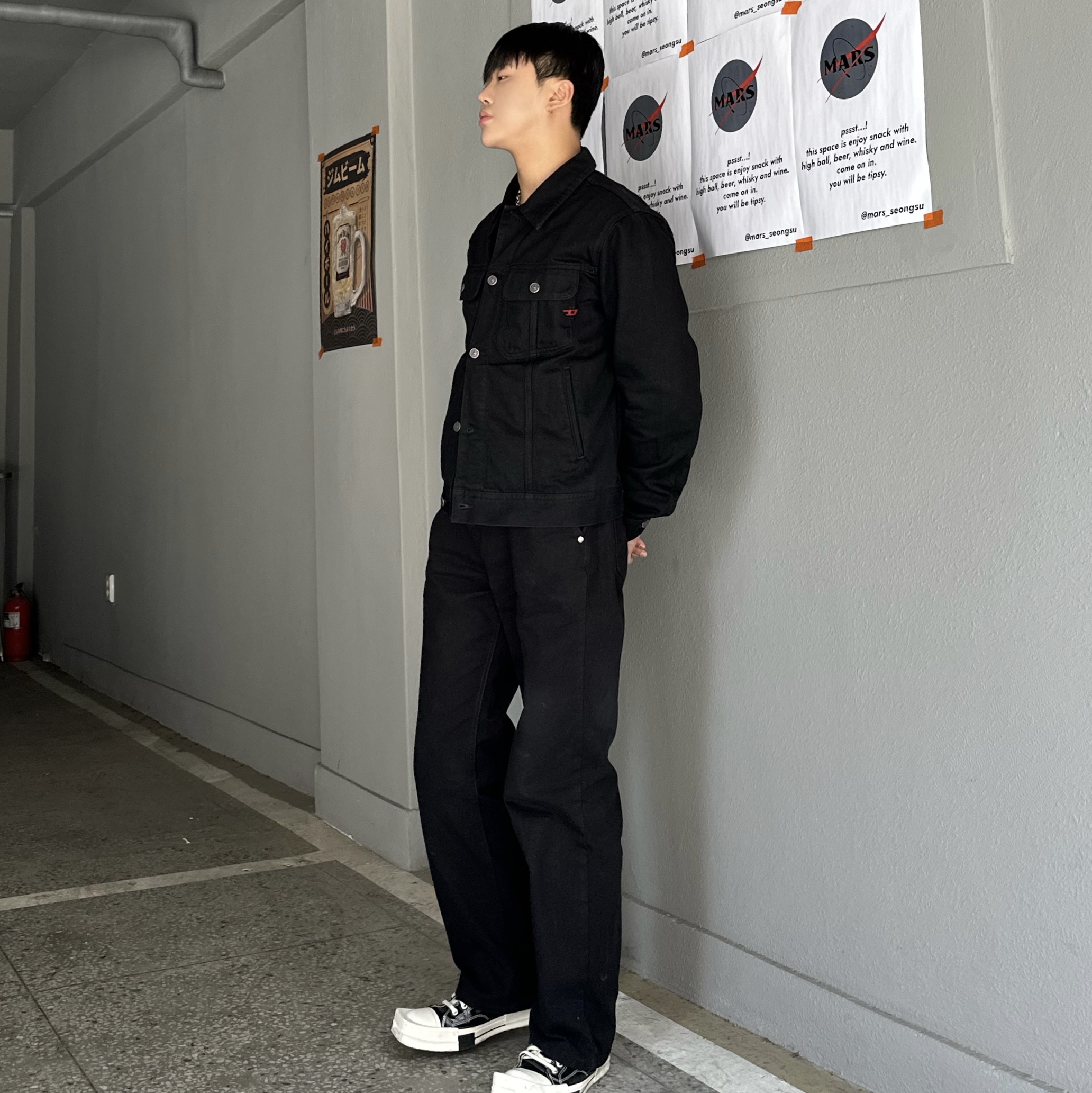 Converse x Drkshdw Turbodrk Chuck 70 Hi Black Lacquered Denim 착용 스타일 - 2