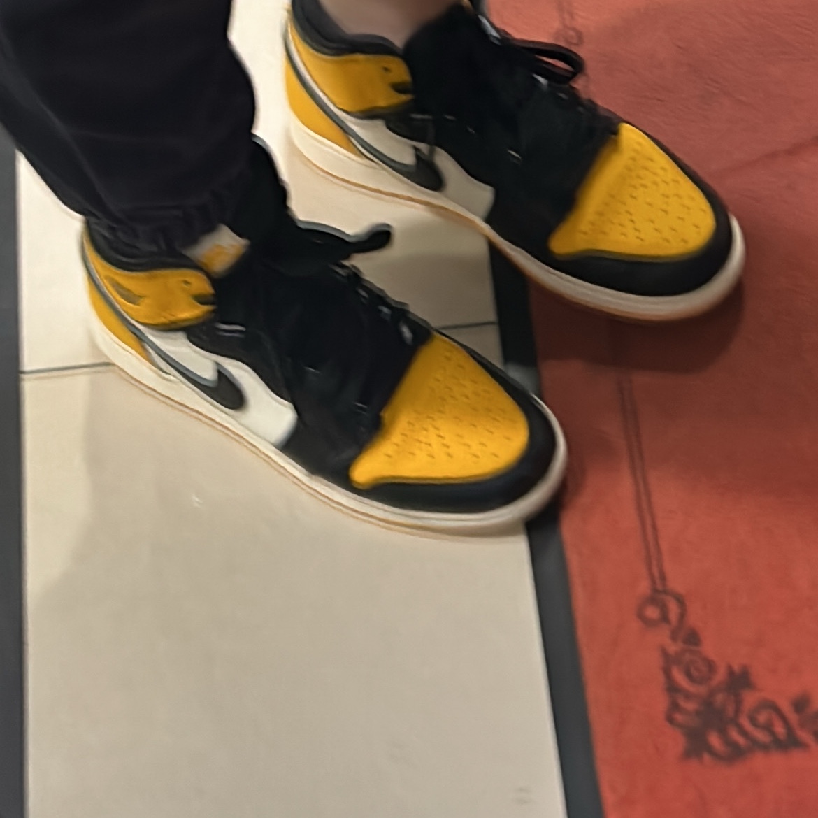 (GS) Jordan 1 Retro High OG Taxi 착용 스타일