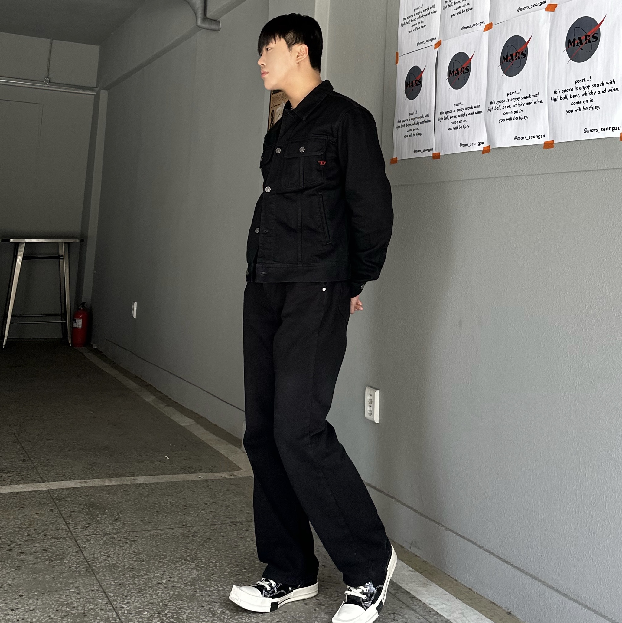 Converse x Drkshdw Turbodrk Chuck 70 Hi Black Lacquered Denim 착용 스타일 - 1