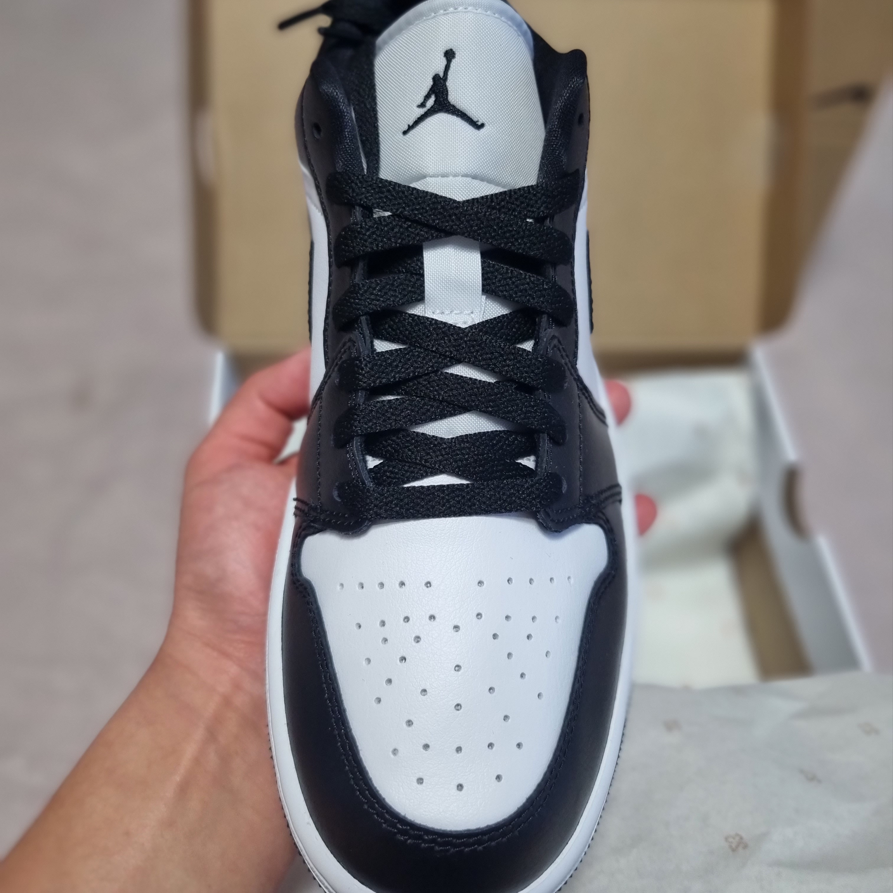 (W) Jordan 1 Low Black and White 착용 스타일 - 1
