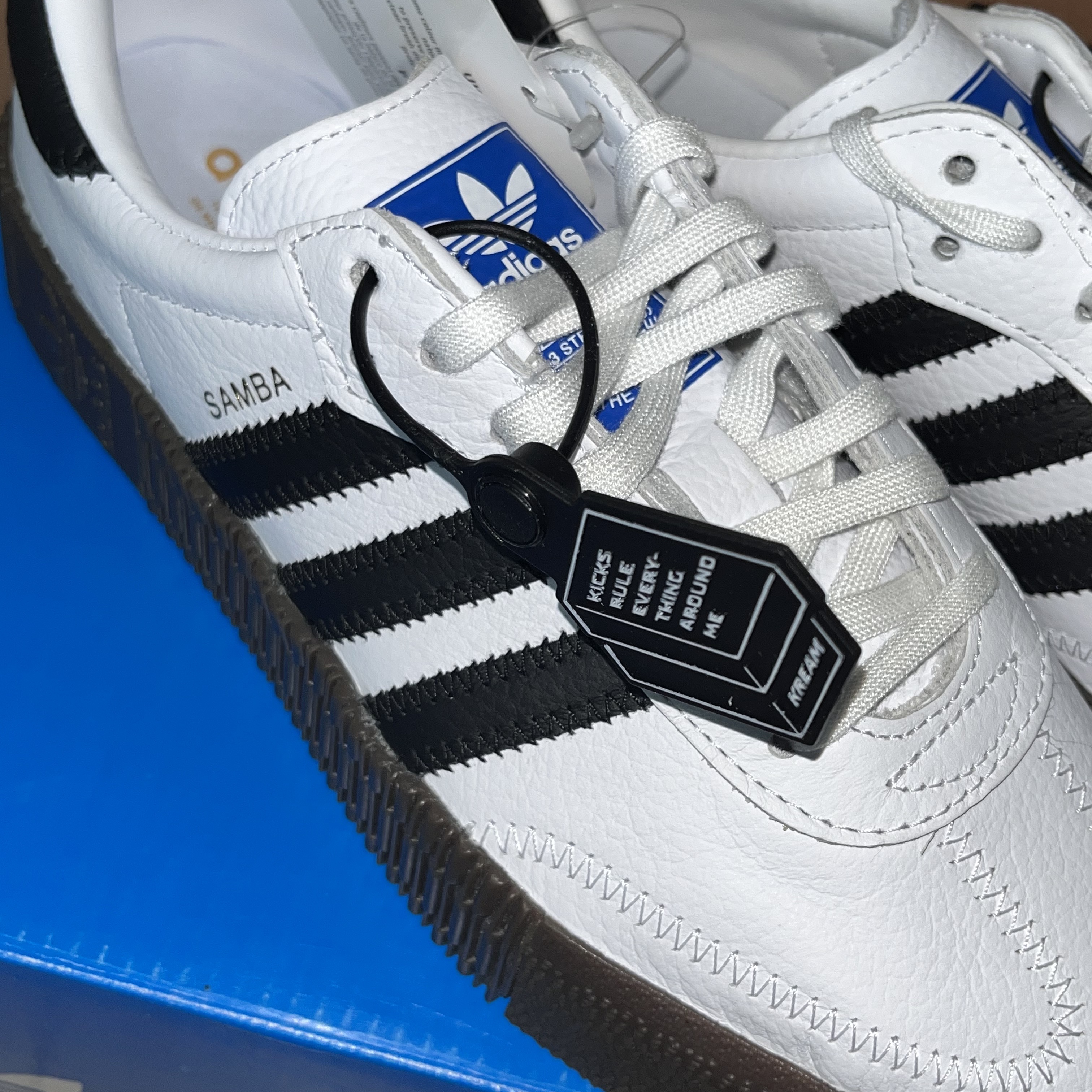 (W) Adidas Sambarose White Black Gum 착용 스타일