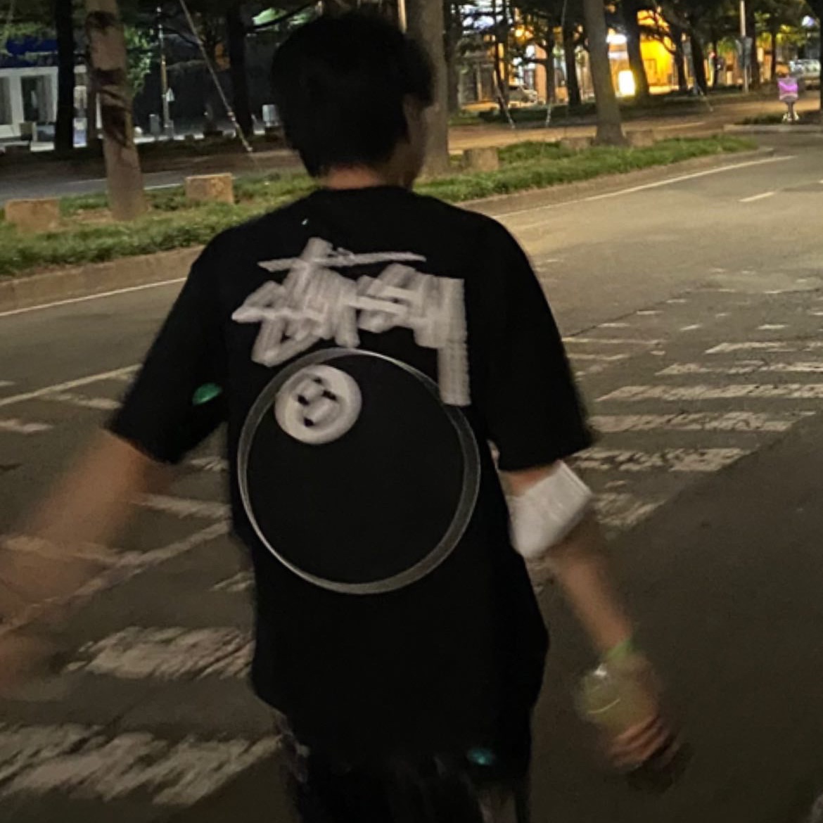 Stussy 8 Ball T-Shirt Black - 22SS 착용 스타일