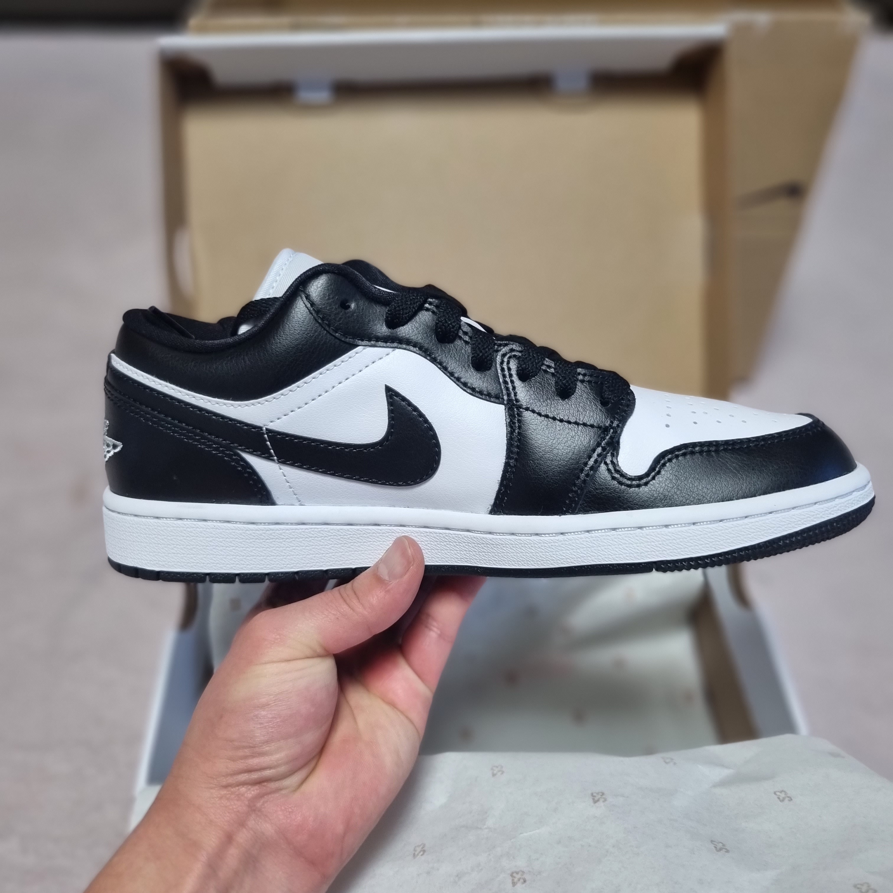 (W) Jordan 1 Low Black and White 착용 스타일 - 2