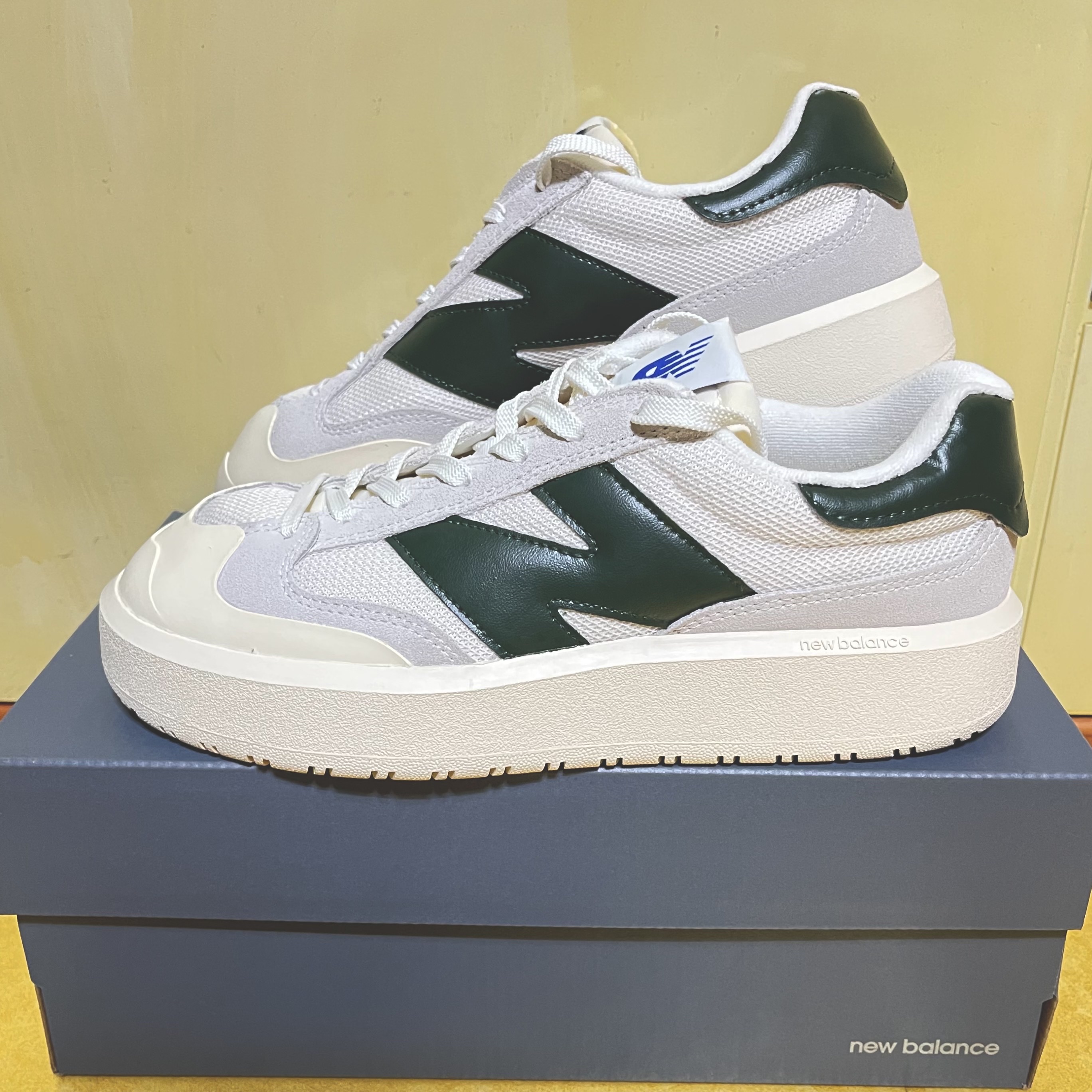 New Balance CT302 Sea Salt Hazy Rose 착용 스타일