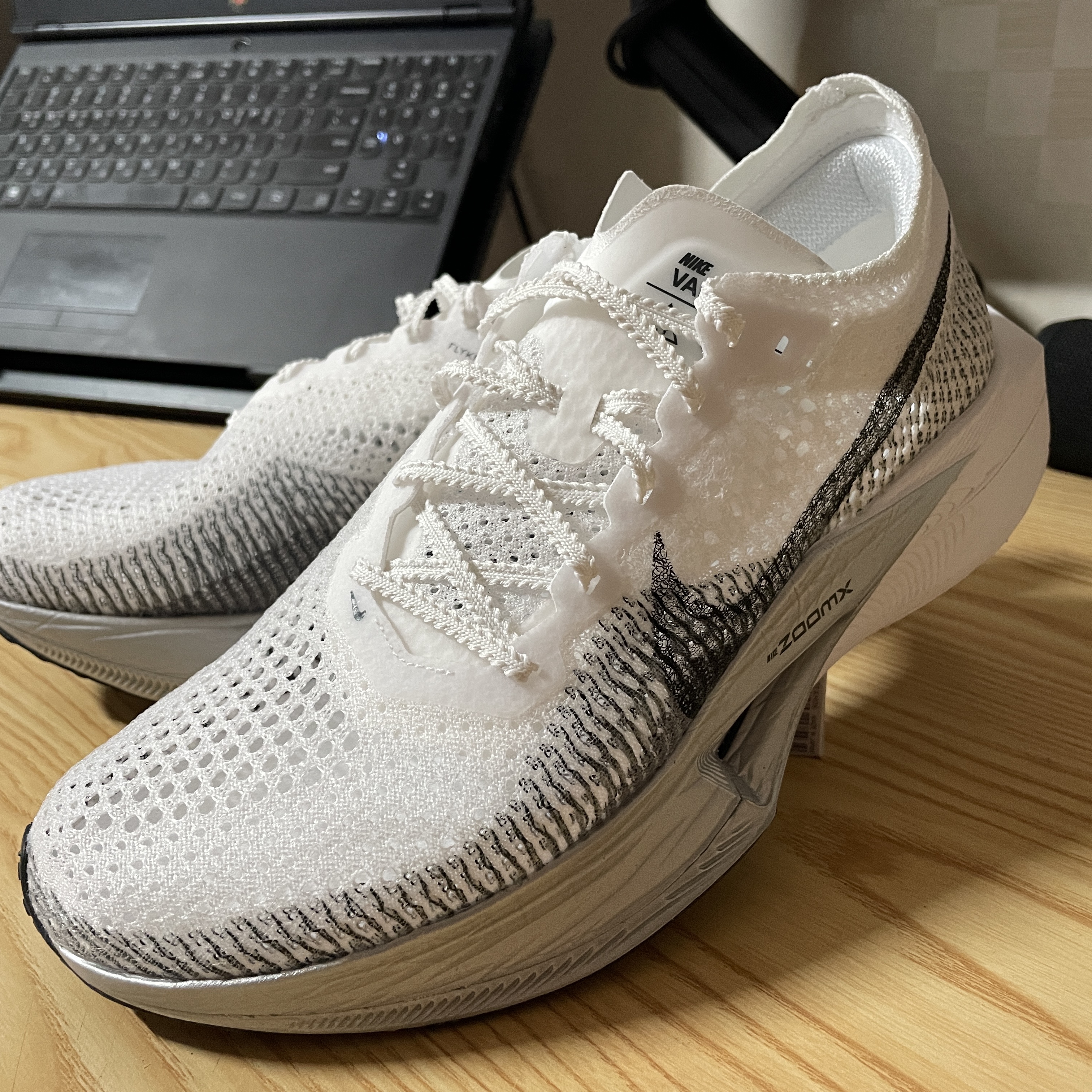 Nike ZoomX Vaporfly Next% 3 White Grey 착용 스타일