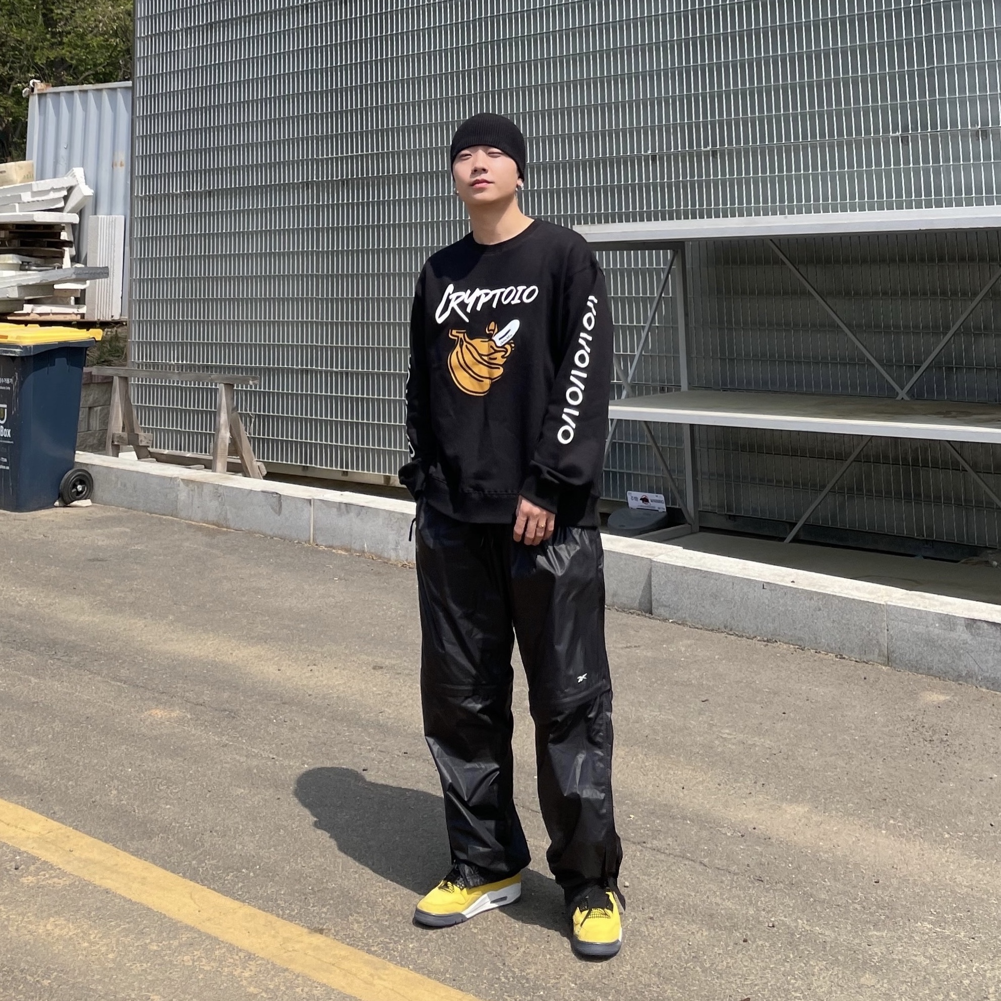 Jordan 4 Retro Tour Yellow 착용 스타일