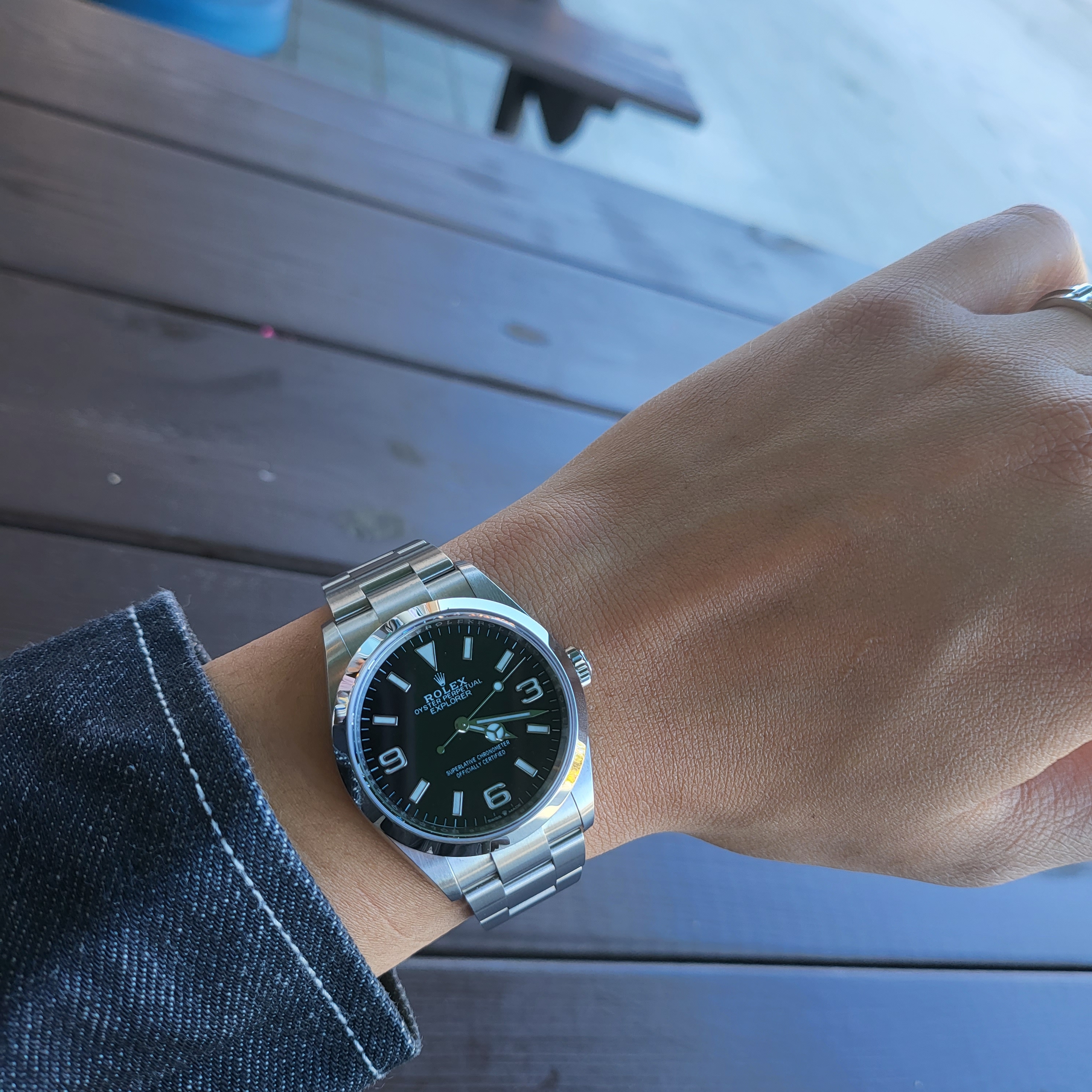 Rolex Explorer 36mm 124270 Black Oyster 착용 스타일