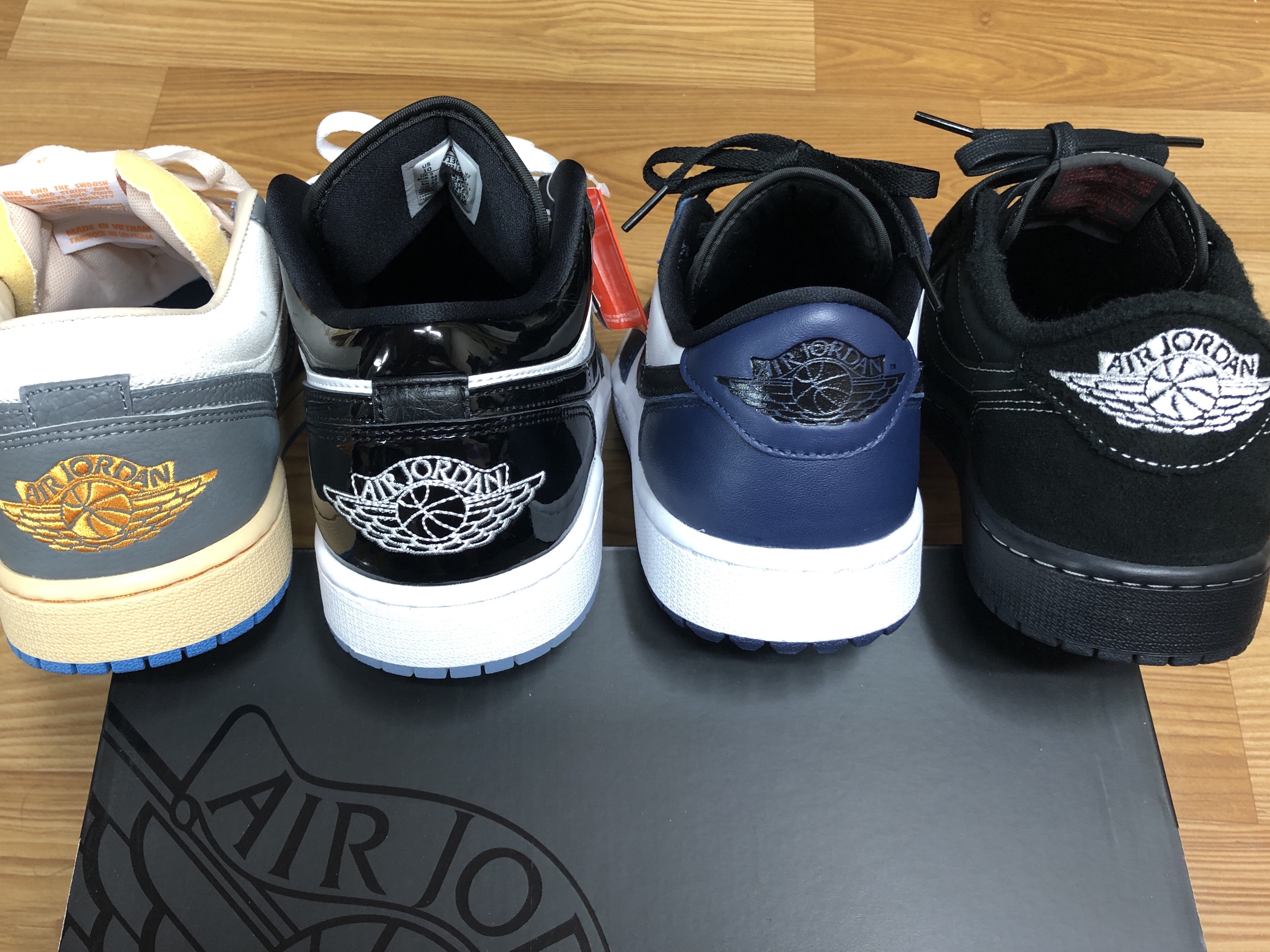 Jordan 1 Low Golf Midnight Navy, Jordan 1 Low SE Concord 착용 스타일 - 1