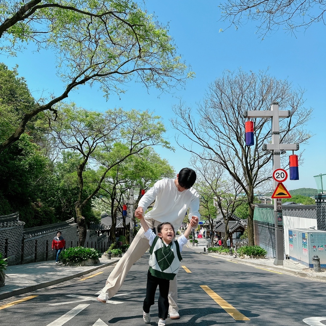 부녀룩🤭 인스타>183cm_65kg_265mm님의 스타일