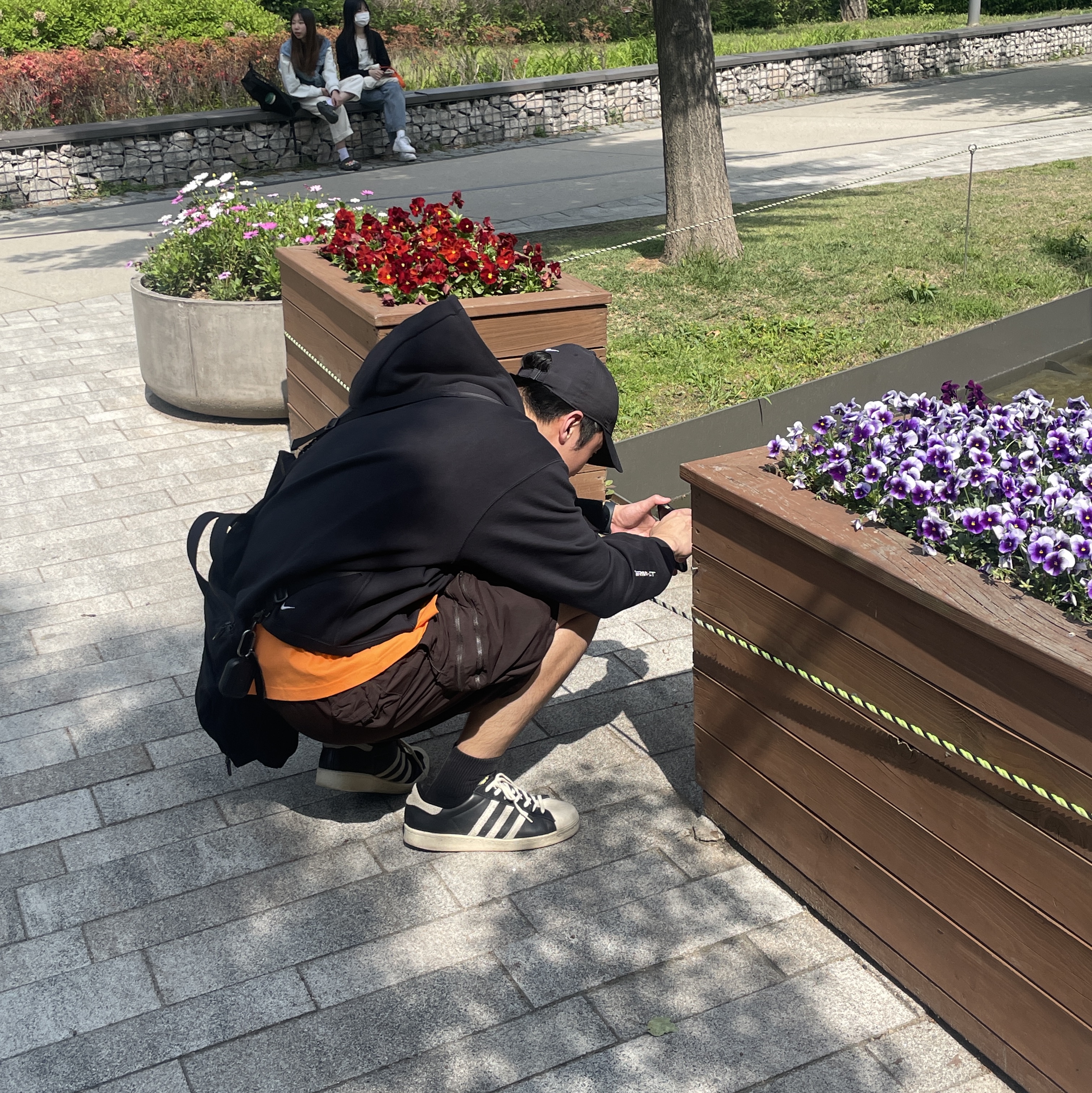 Nike ACG Snowgrass Cargo Shorts Velvet Brown - Asia, Adidas Superstar 82 Black White 착용 스타일