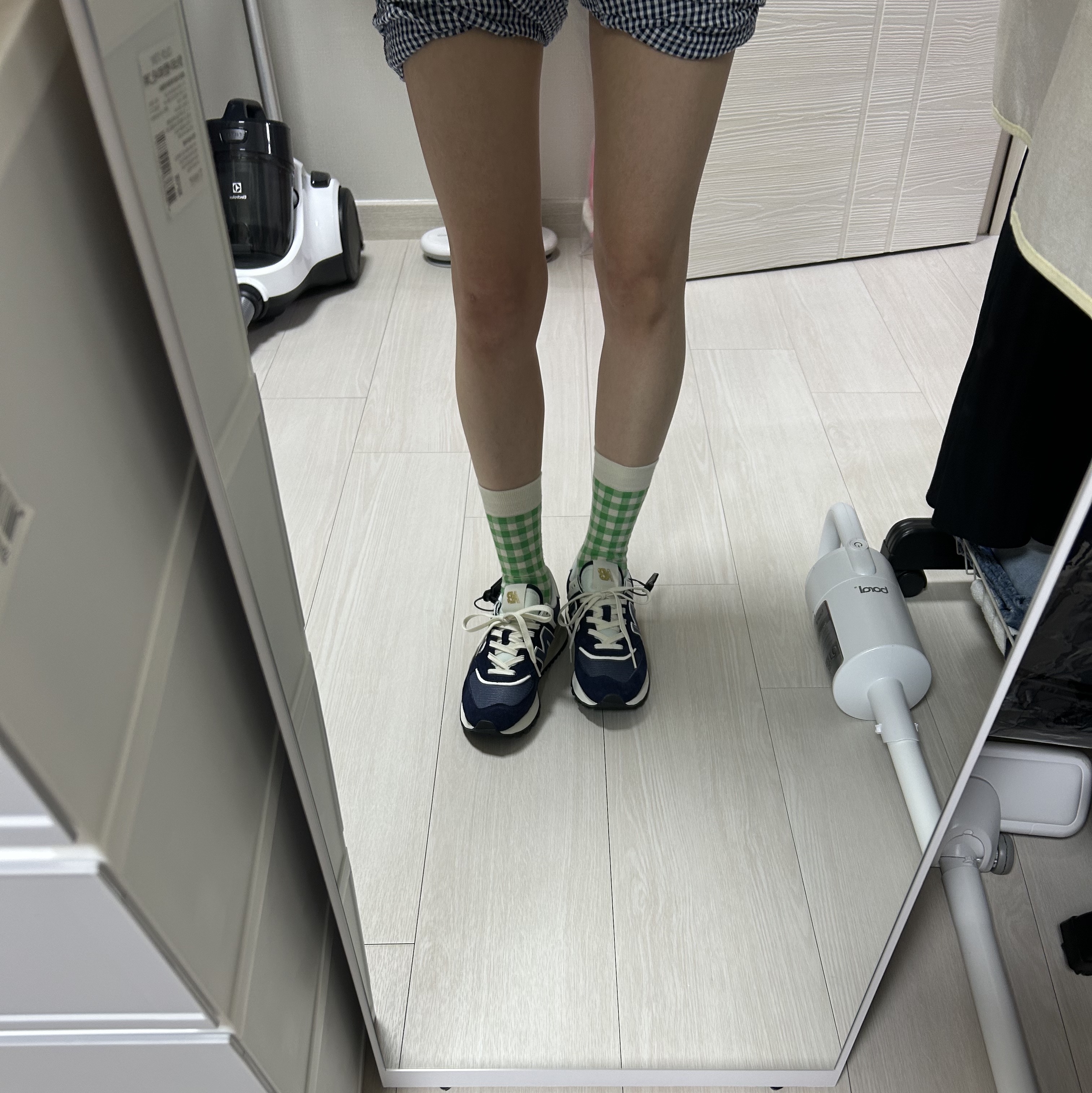 New Balance 574 Legacy Navy 착용 스타일