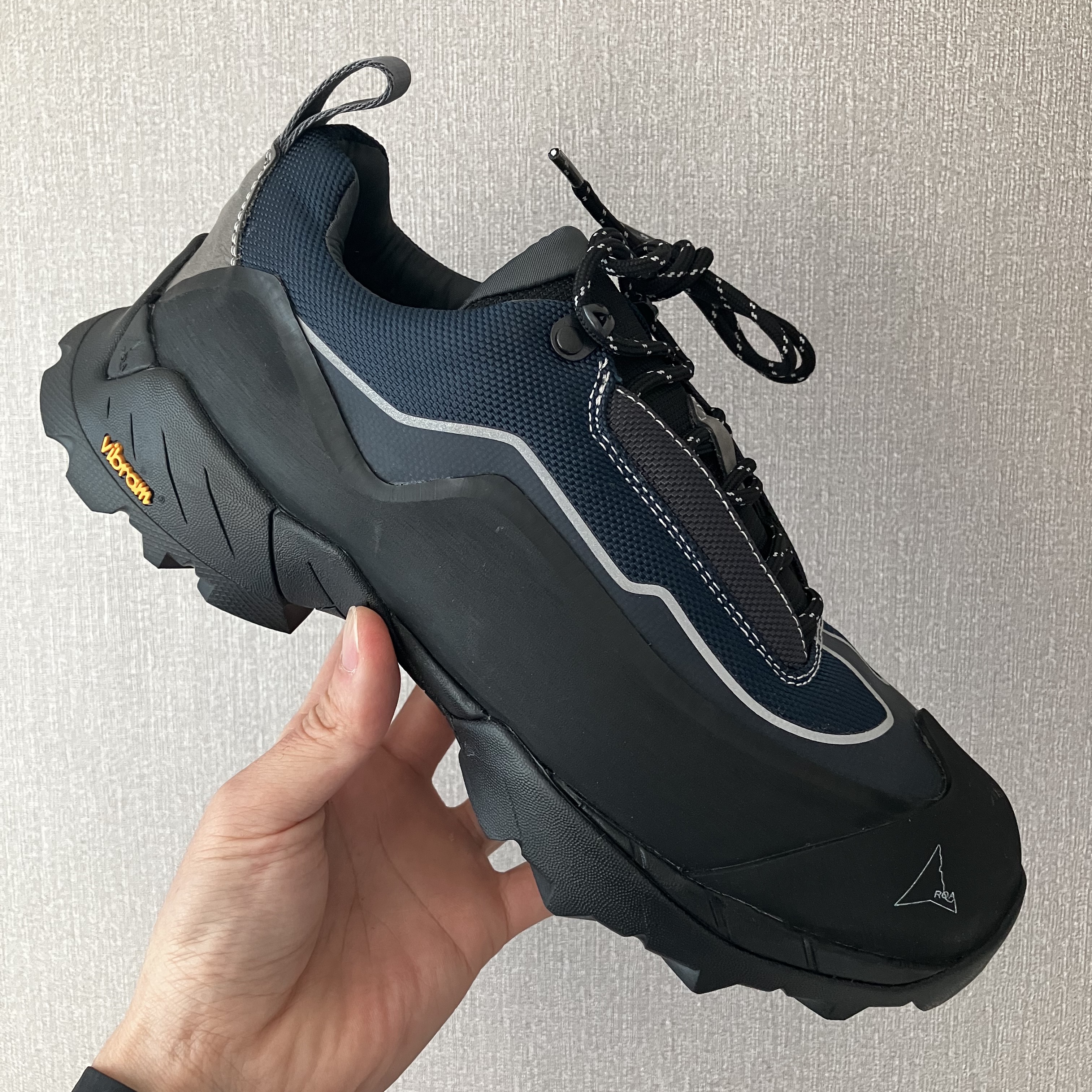 Roa Hiking x J.L-A.L Katharina Blue 착용 스타일