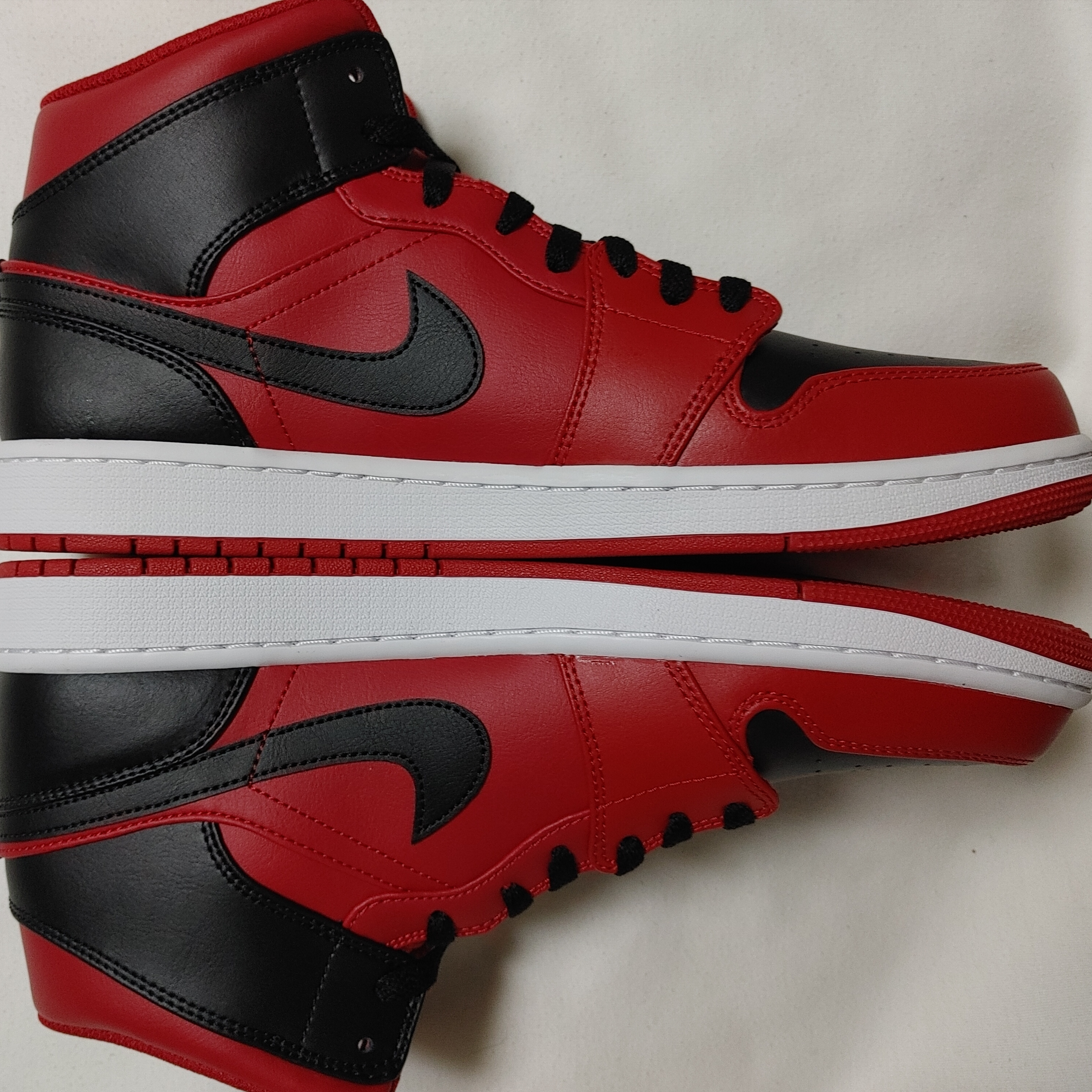 Jordan 1 Mid Reverse Bred 착용 스타일